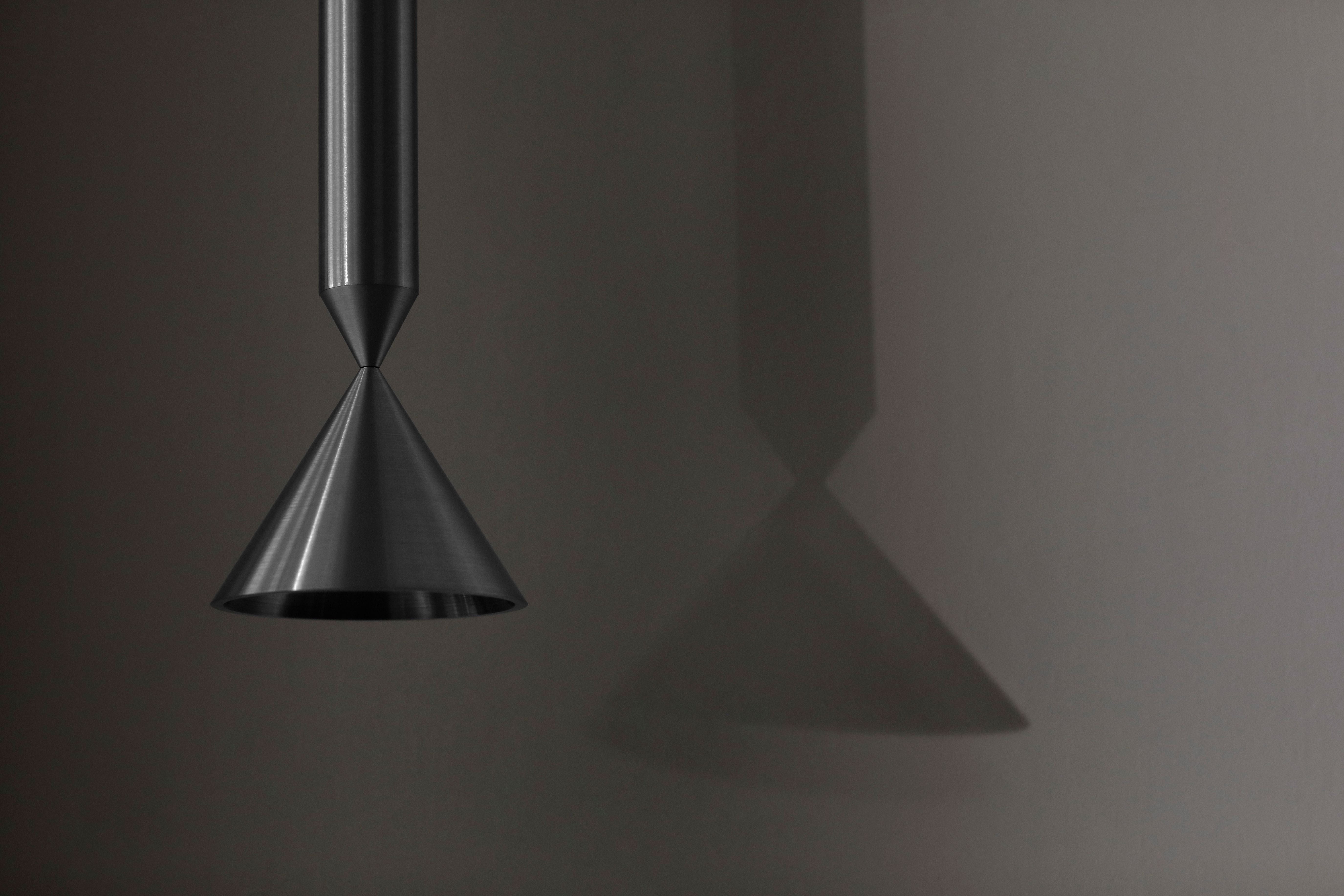 APOLLO GRAND Black Pendant Lamp