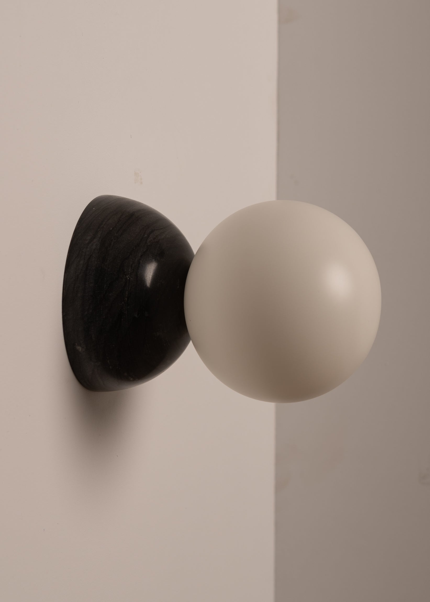 Kinkiet EKLIPSO czarny marmur