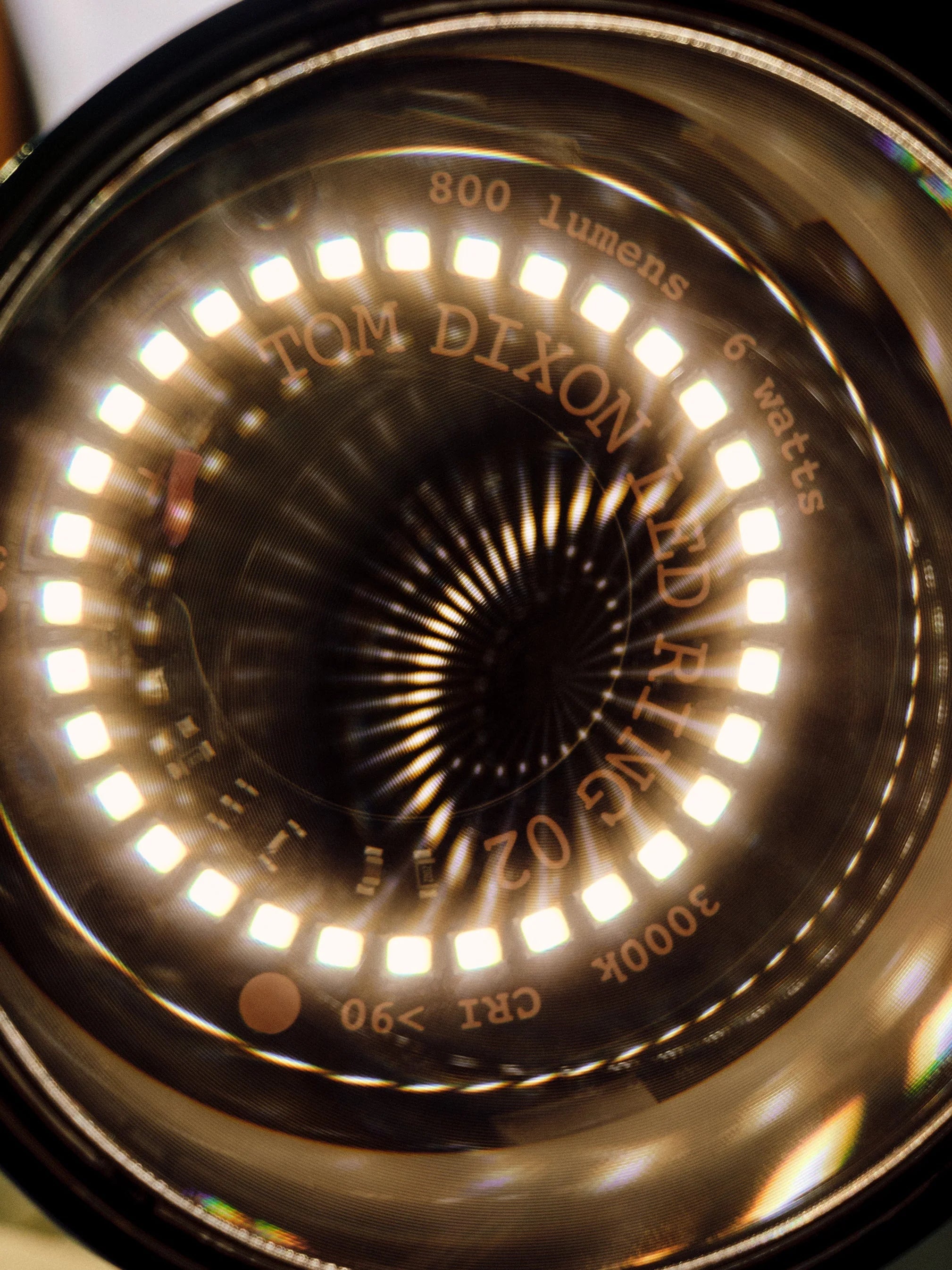 Tischlampe POSE gold