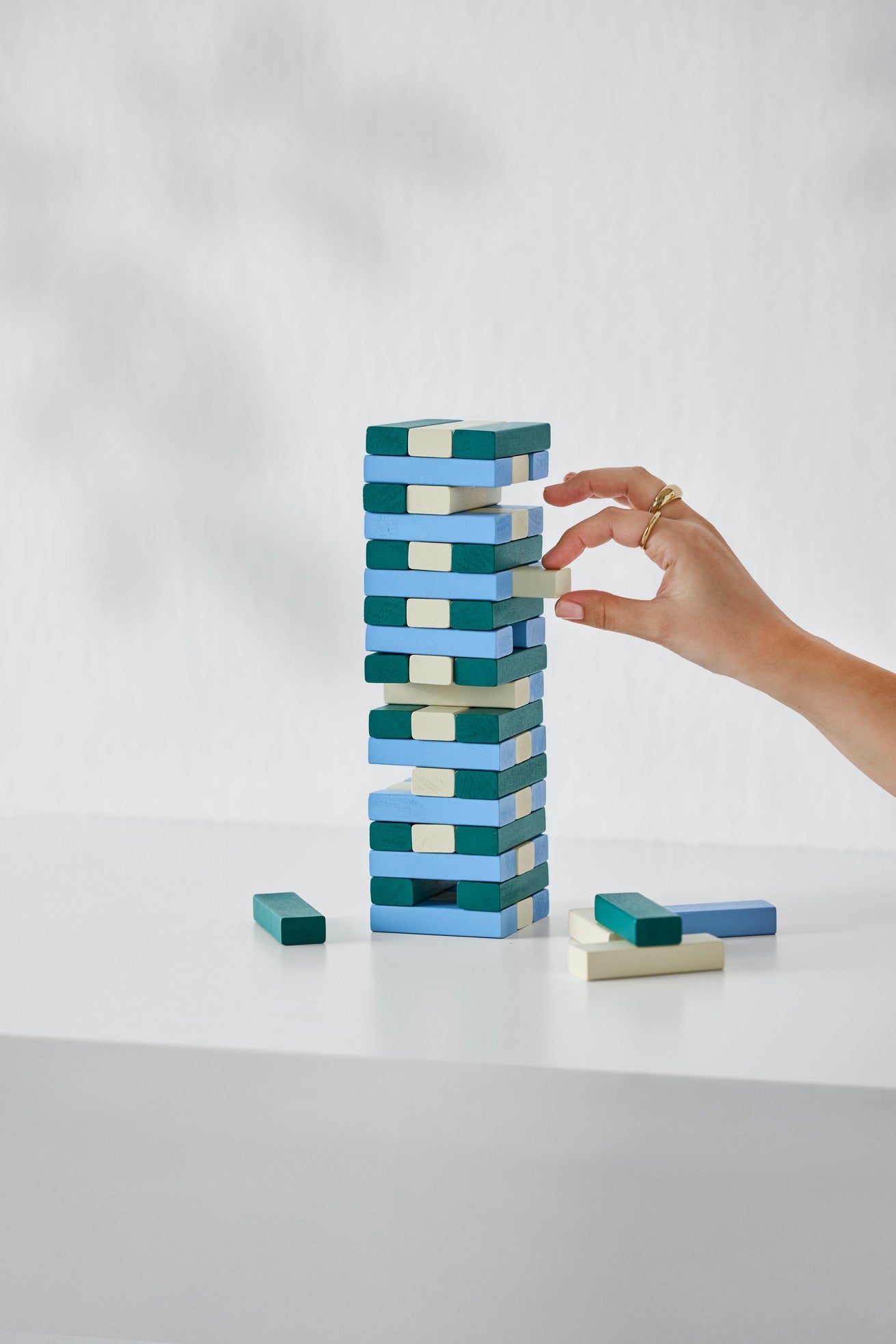 Gra strategische Yenga TUMBLING TOWER blau mit grün