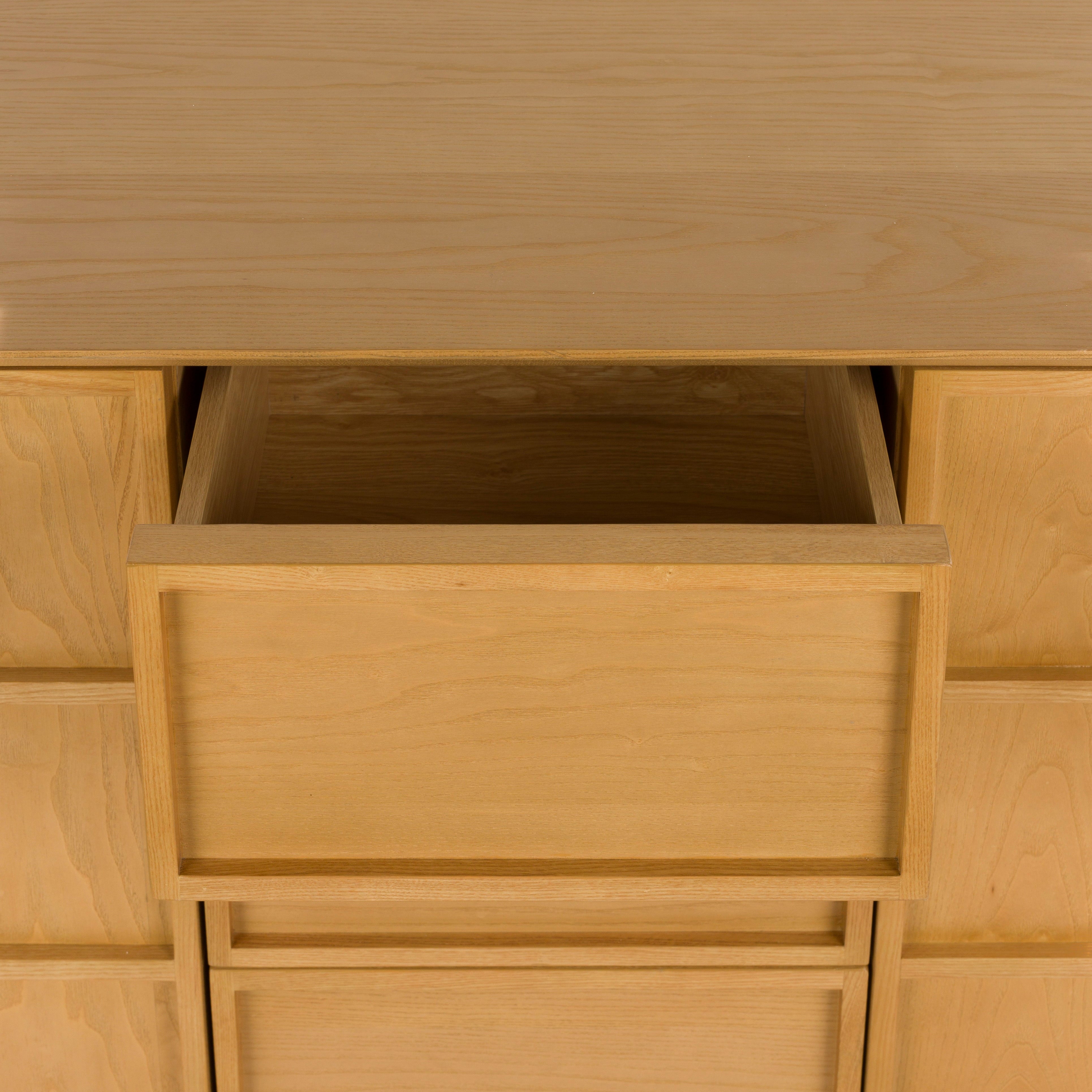 Kommode RASTER aus Esche