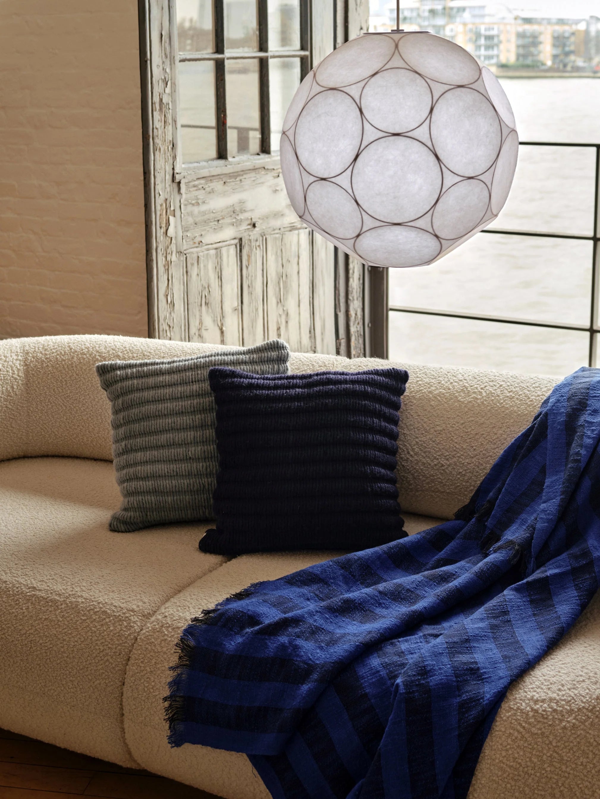 Poduszka RIDGE granatowy