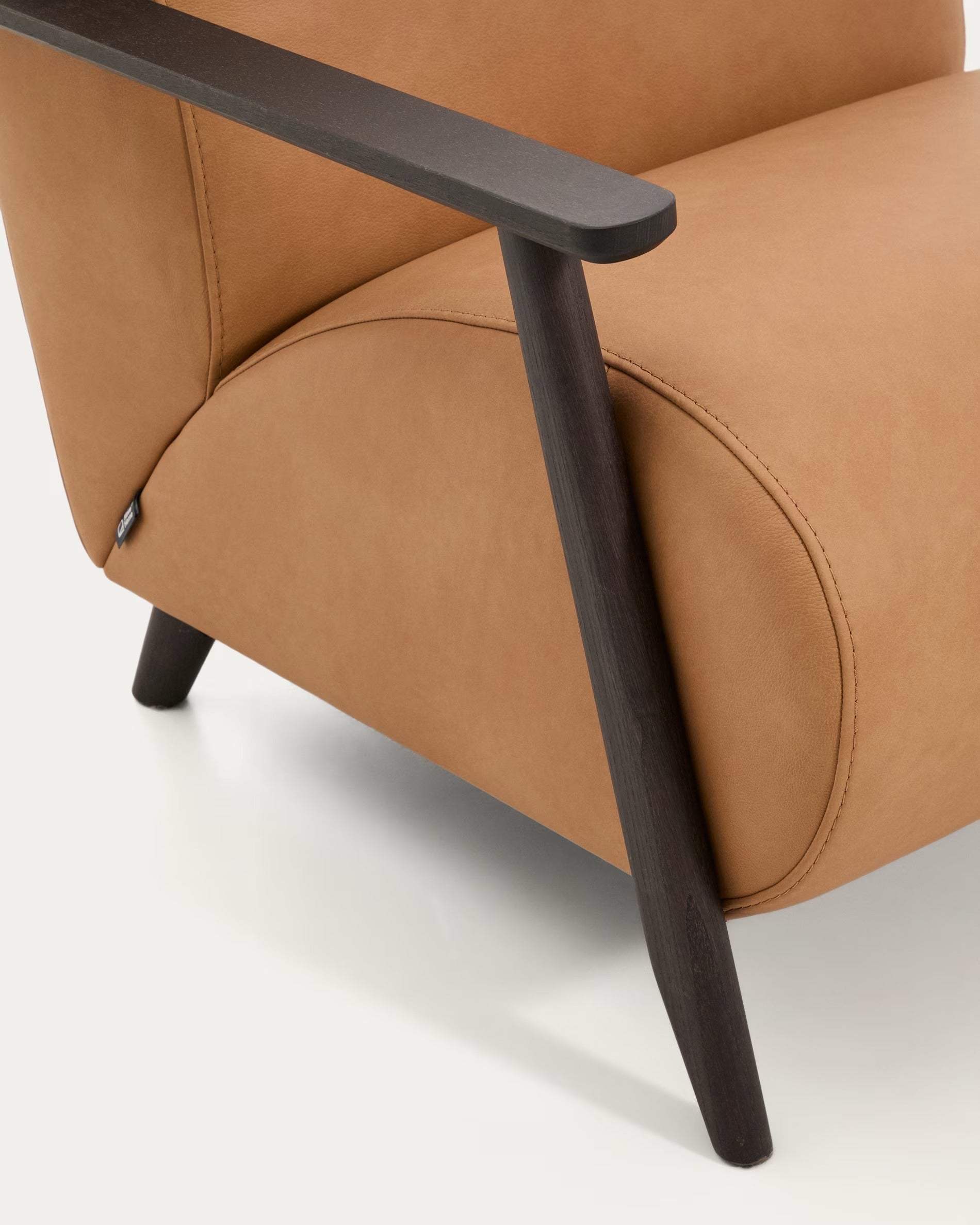 MEGHAN Armchair brown leather with black base
