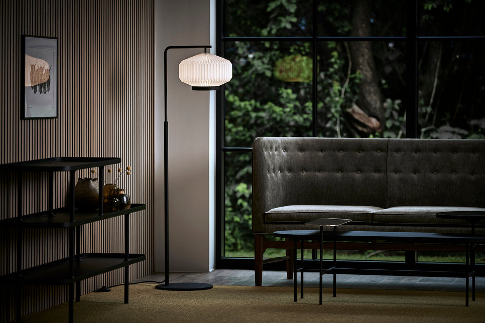 Lampa podłogowa MODEL 386 SHIBUI biały z czarną podstawą