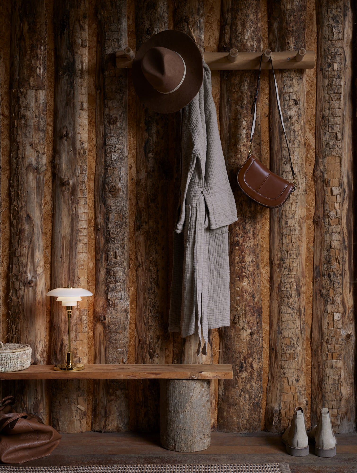 Lampa przenośna PH 2/1 biały z mosiężną podstawą