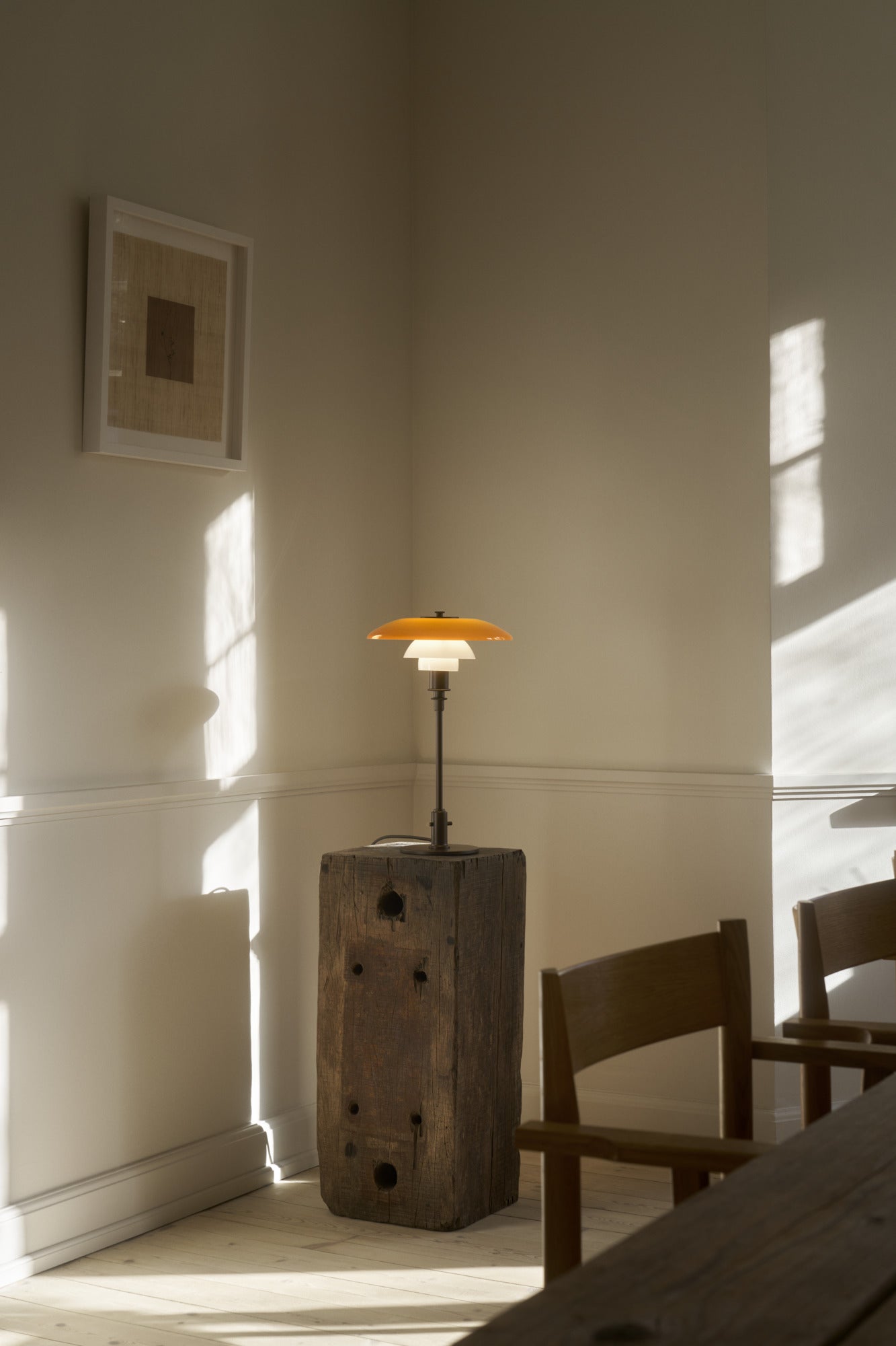 Lampa stołowa PH 3/2 - edycja stulecia biały z pomarańczowym z brązową podstawą
