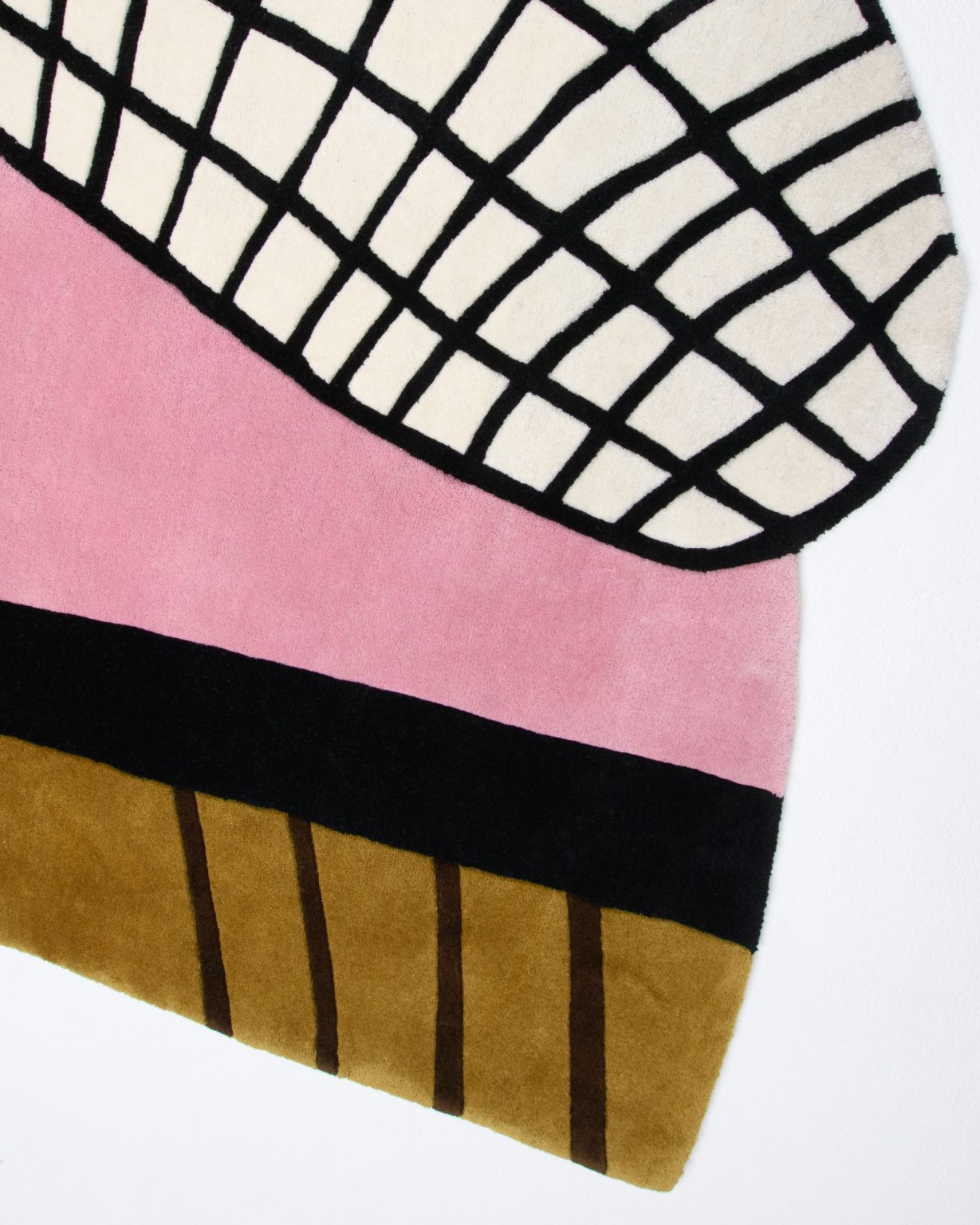 Dywan dekoracyjny asymetryczny STARLINE różowy z musztardowym