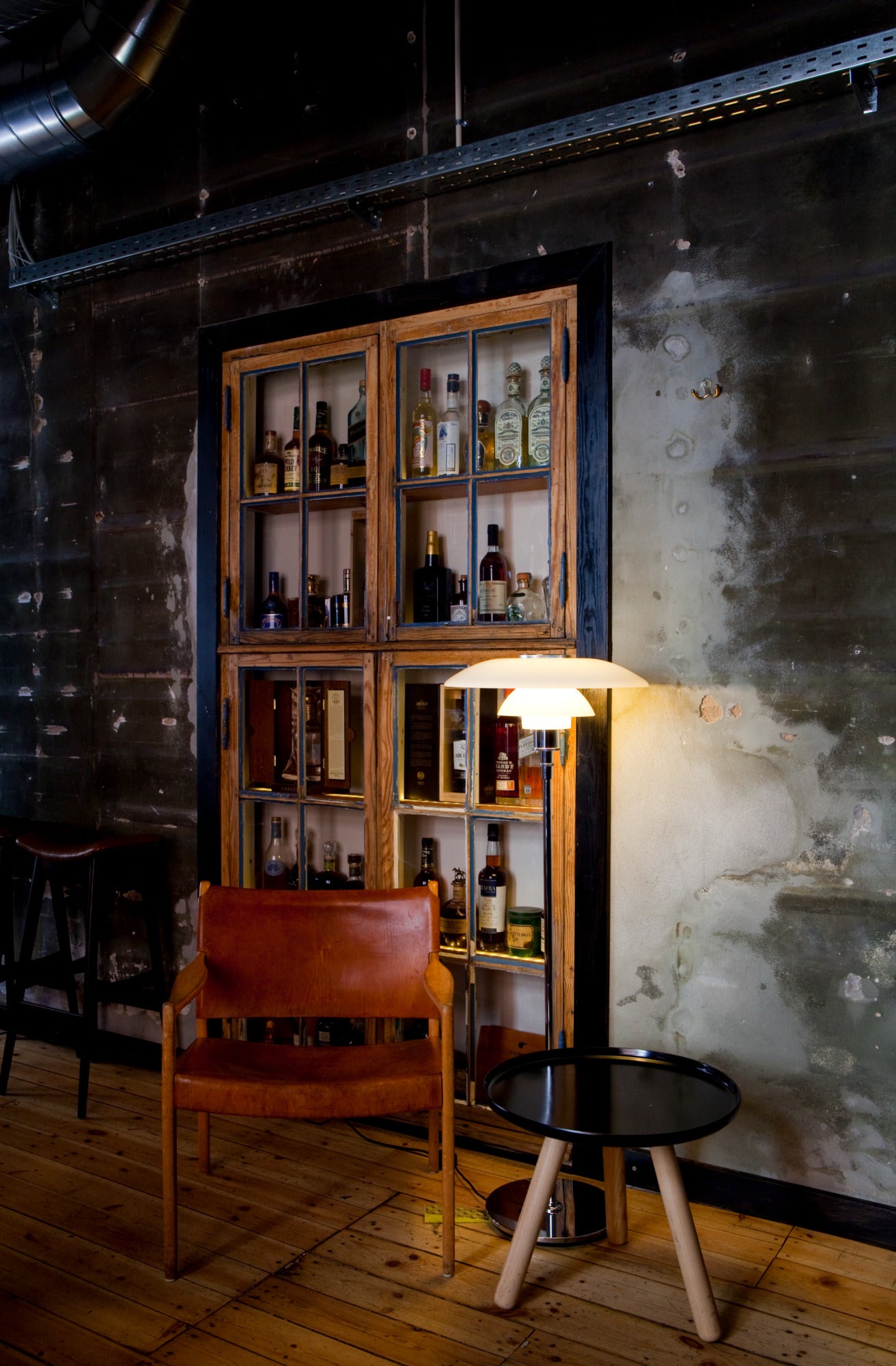 PH 4½-3½ white floor lamp with chrome base