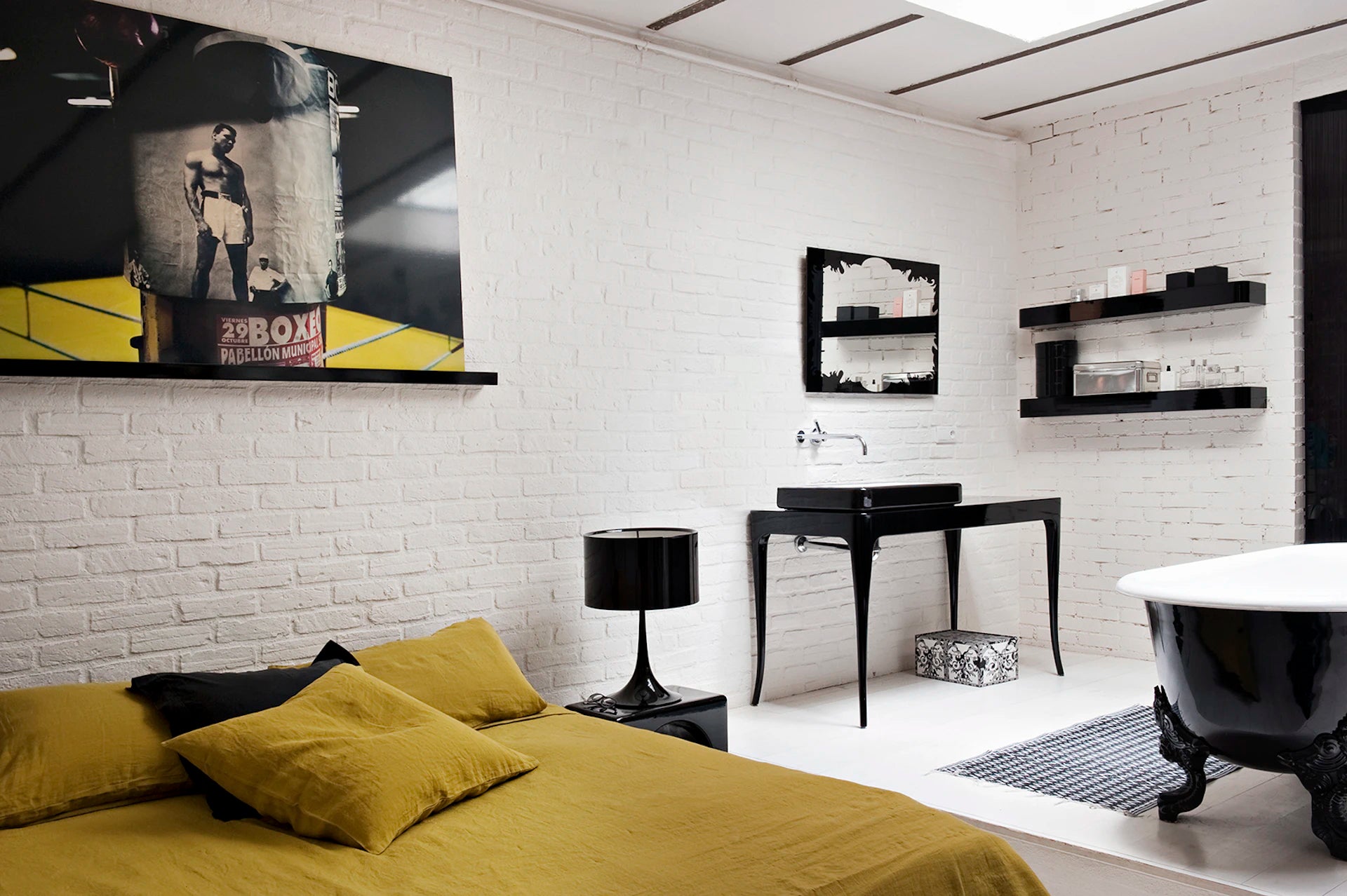 Tischlampe SPUN LIGHT schwarz