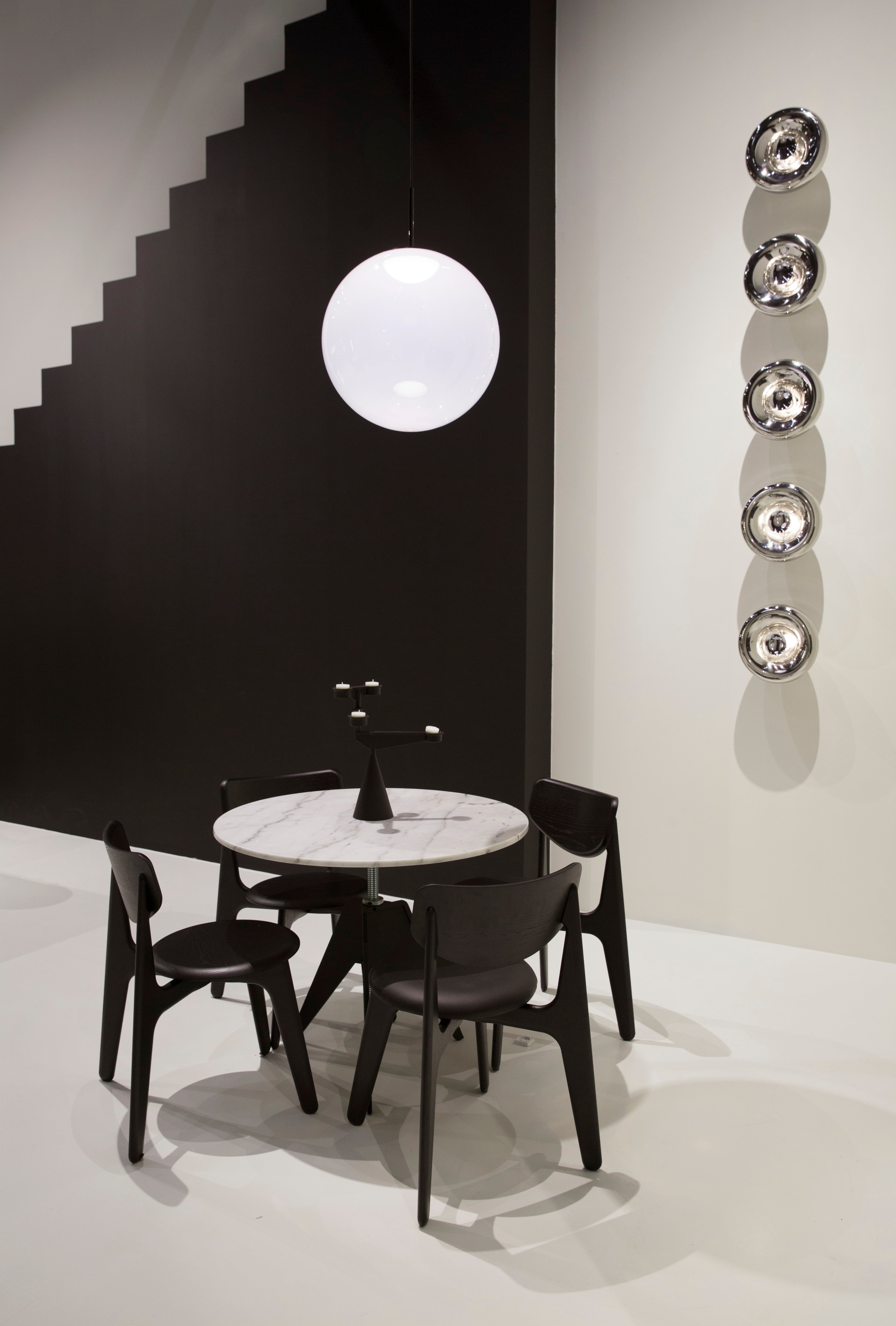 VOID Brass Wall Lamp