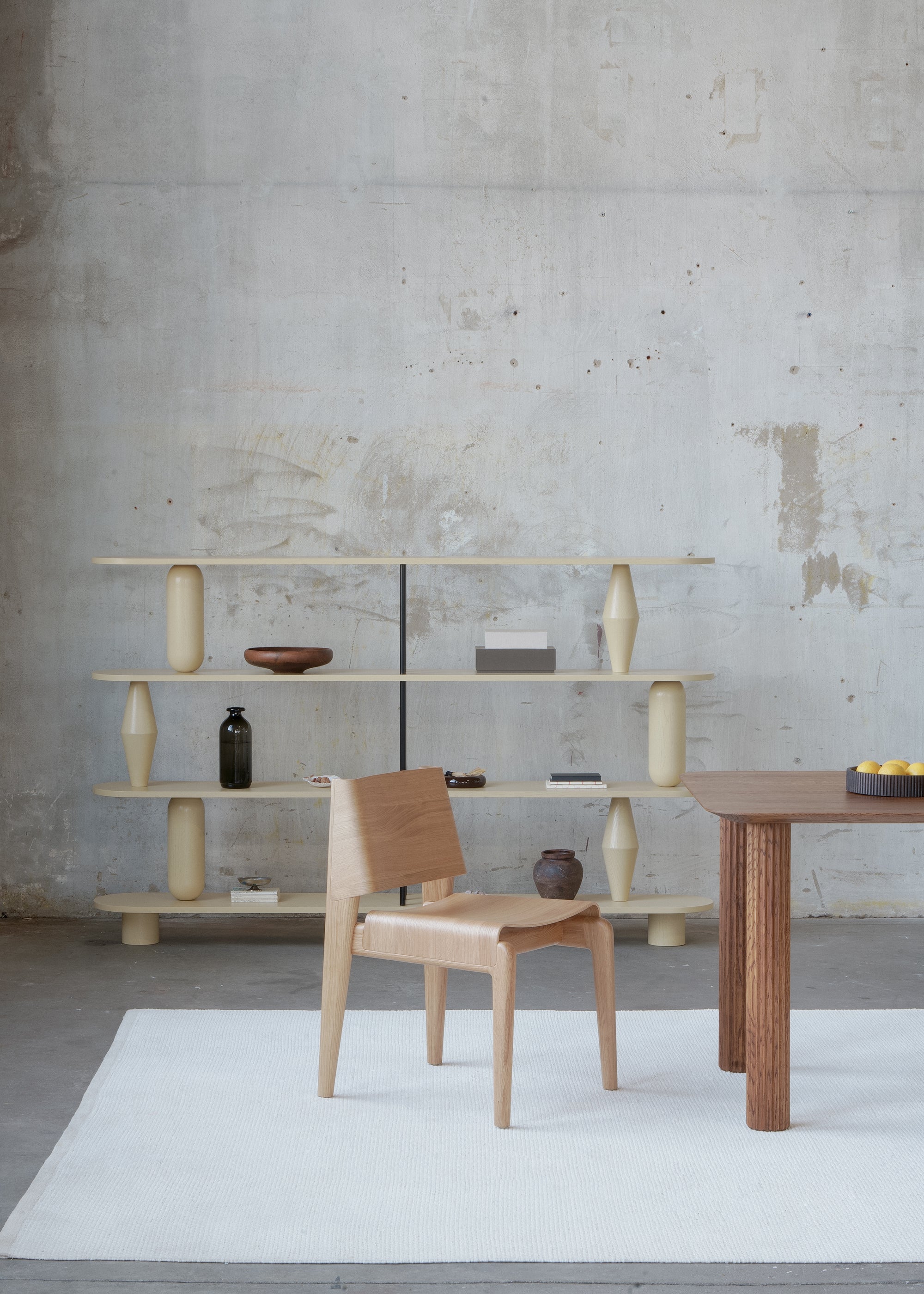 UNDIA Chair Burgundy Oak Wood