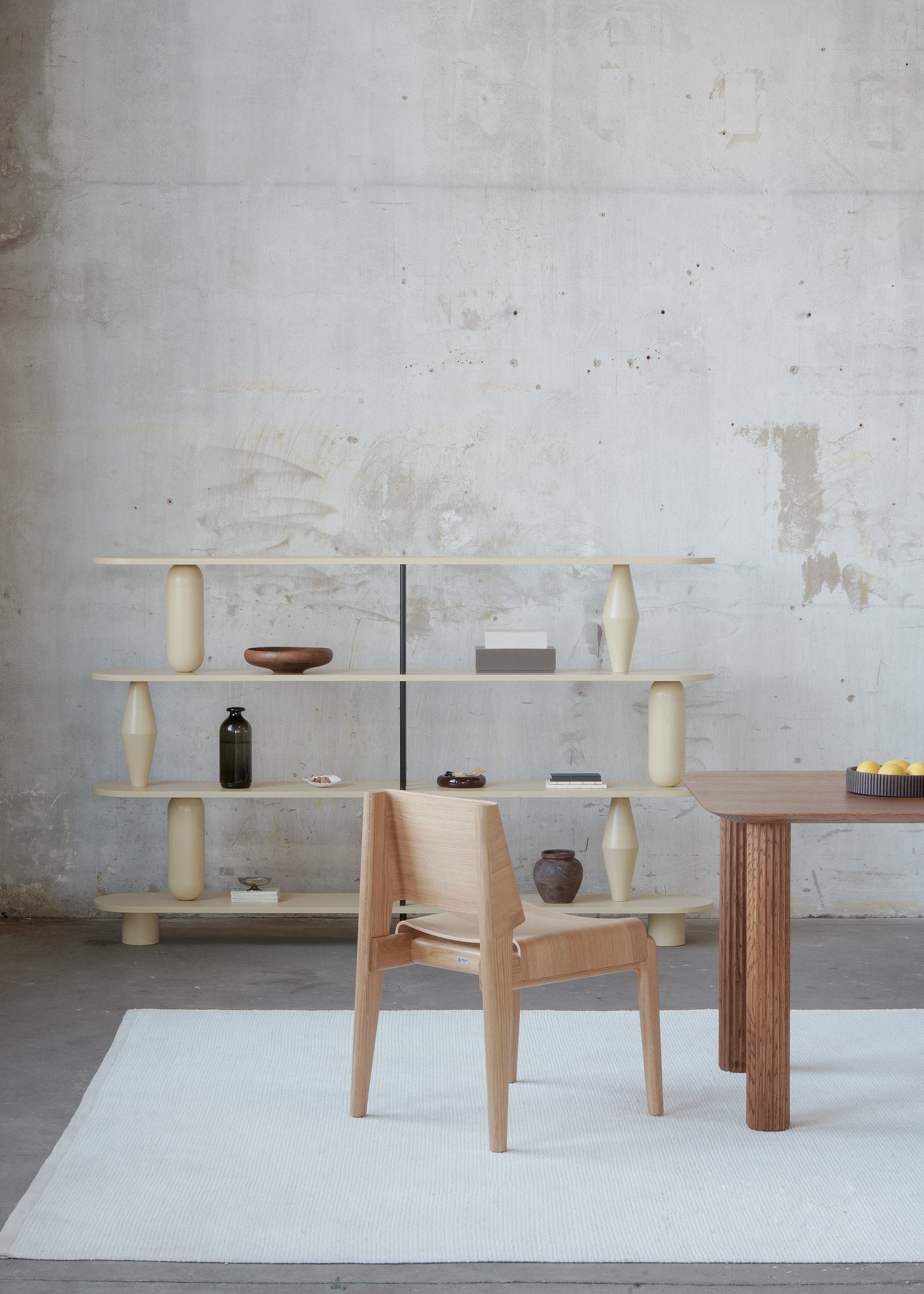 Stuhl UNDIA aus Ebenholz, Eichenholz