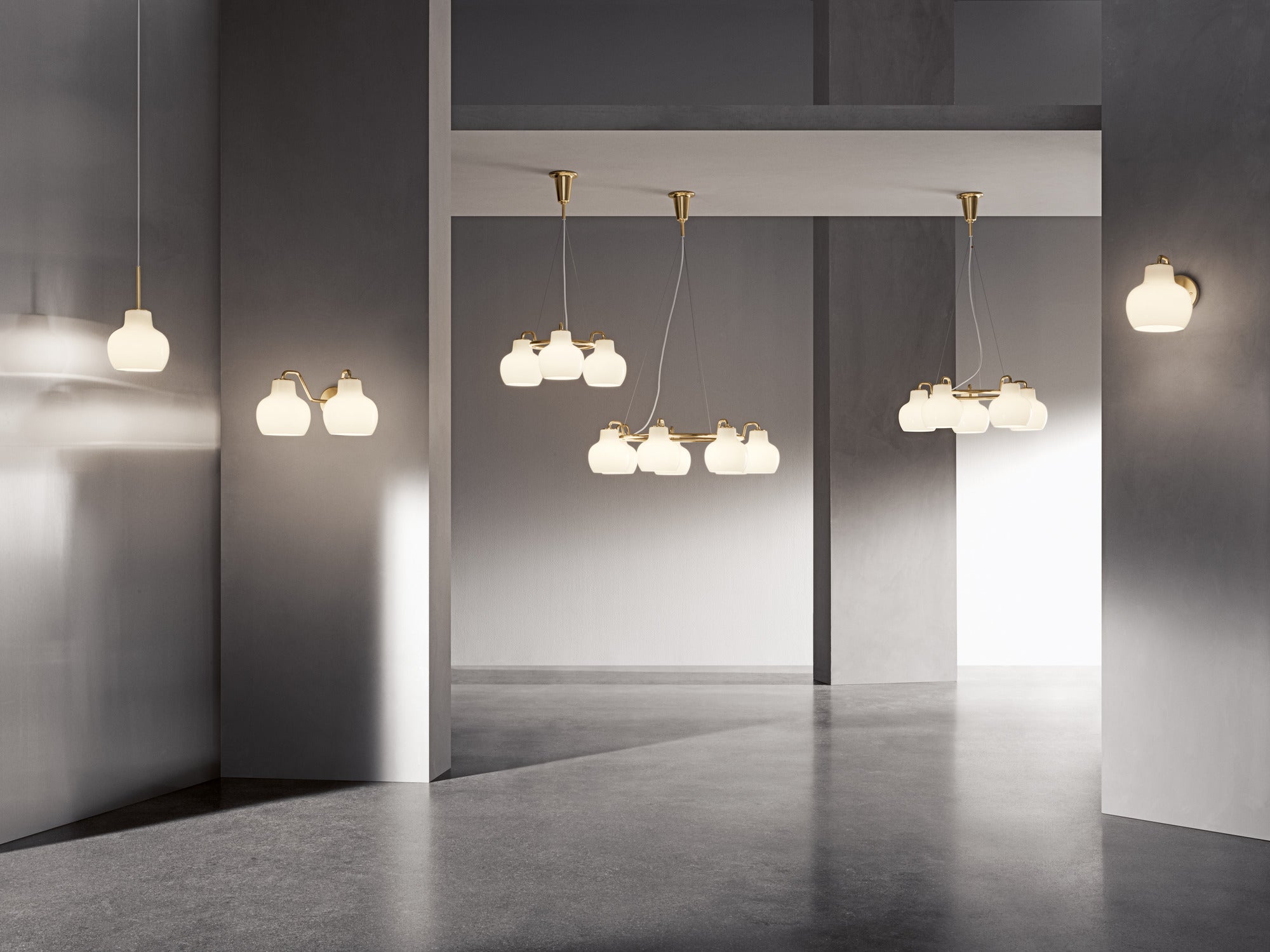 Lampa wisząca VL RING CROWN 1 biały z mosiężnym wykończeniem