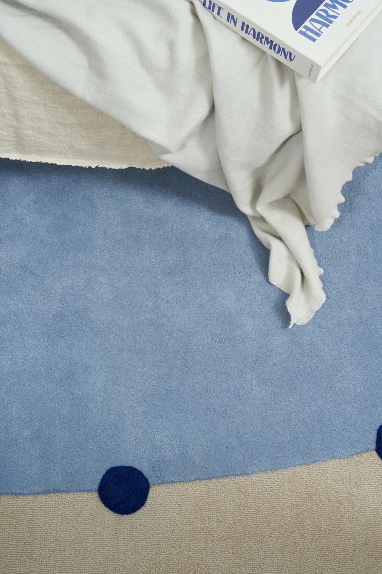 Dywan ROME beżowy z kobaltowym i niebieskim, marka Carpets & More