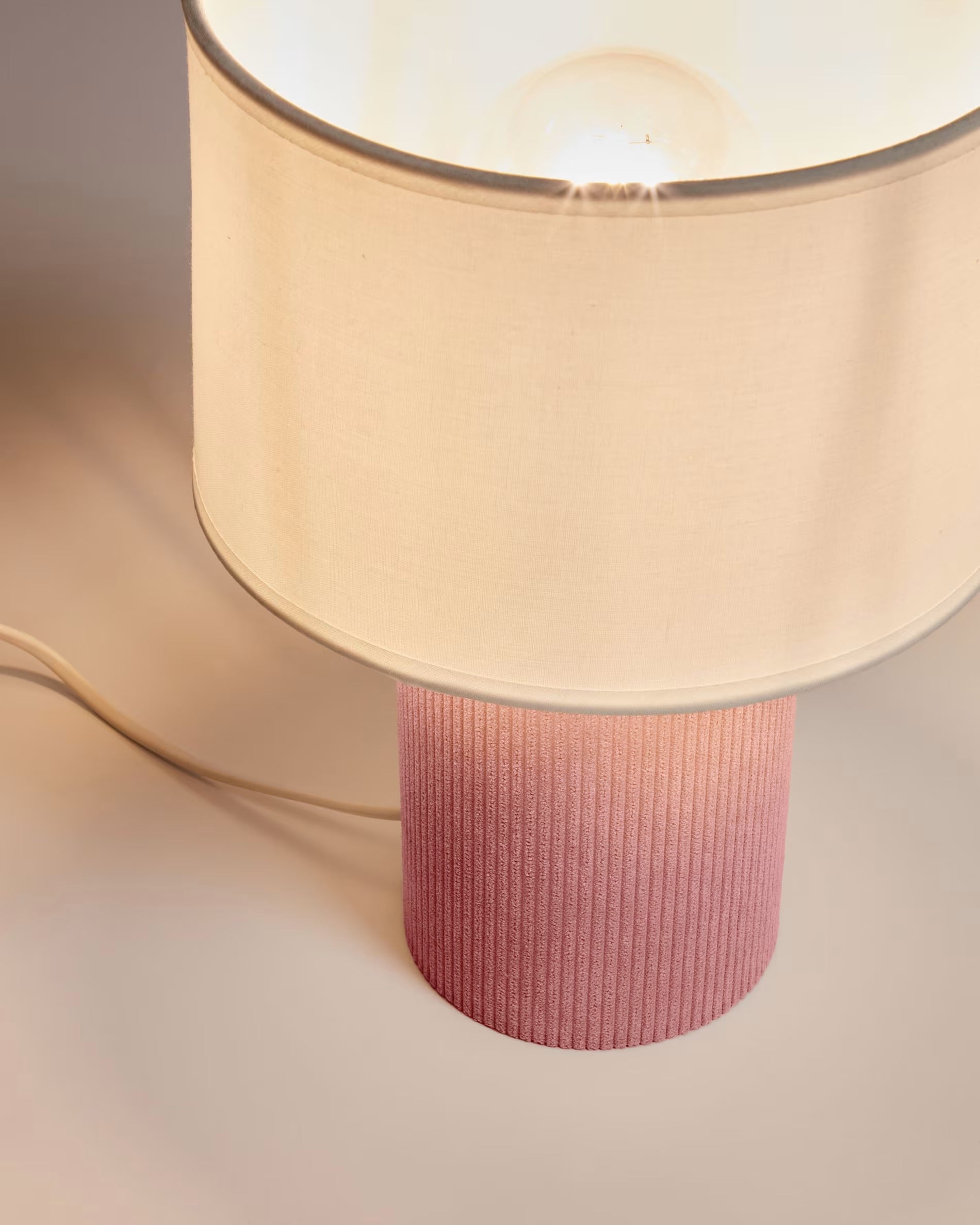 BIANELLA pink and white table lamp