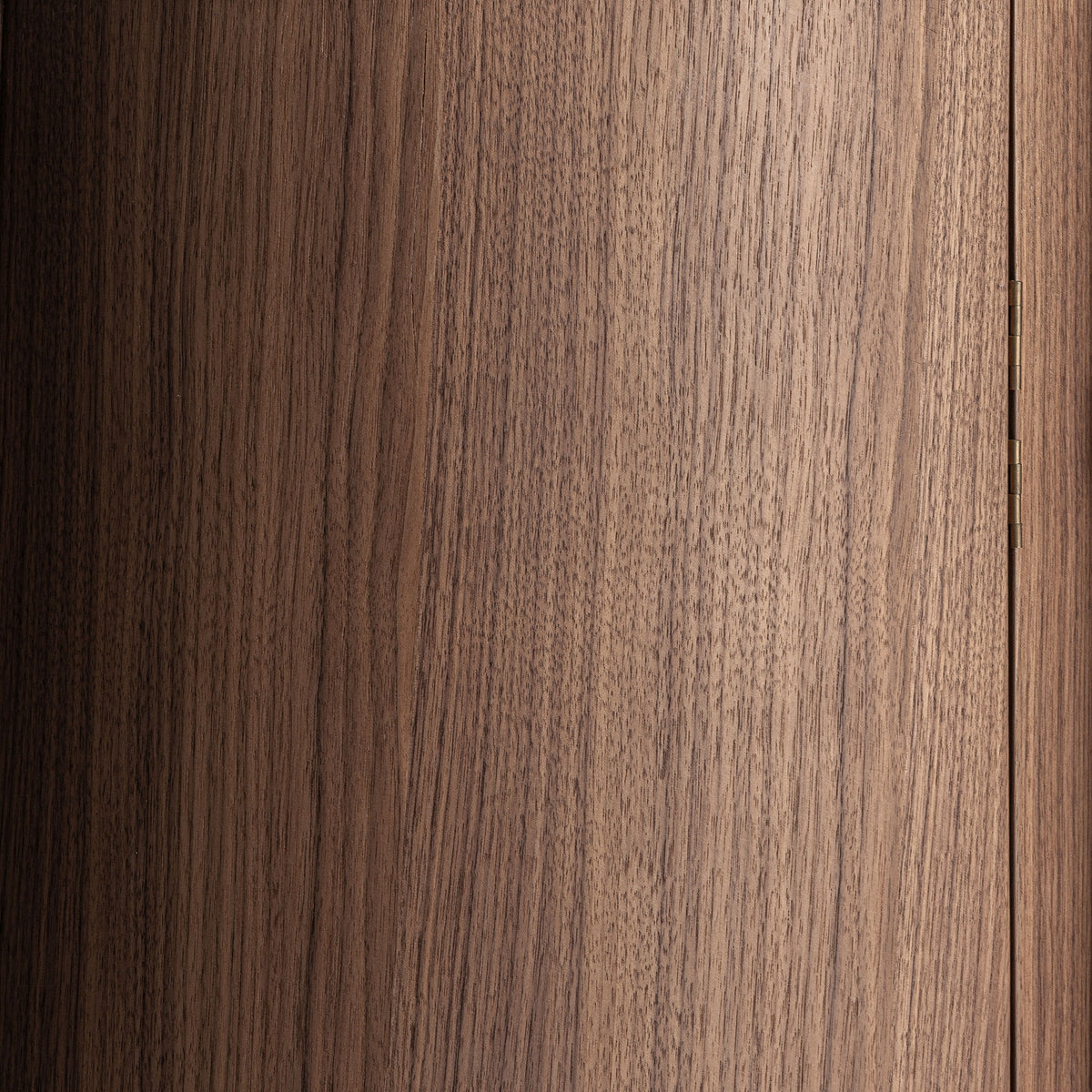 Komoda GIFHORN fornir orzechowy do salonu – styl minimalistyczny