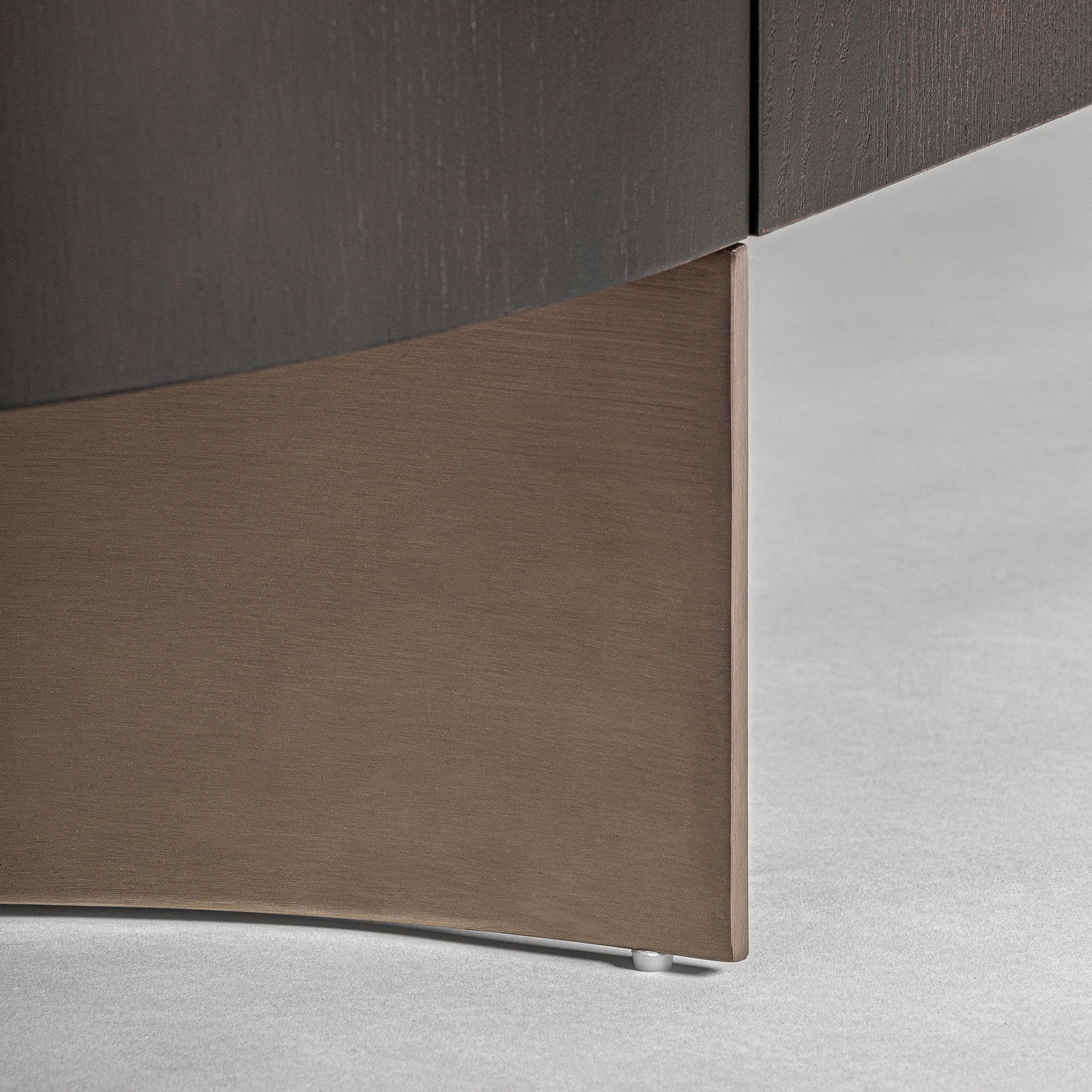 NEUVIC Chest of Drawers in Dark Oak Veneer with Gold Base