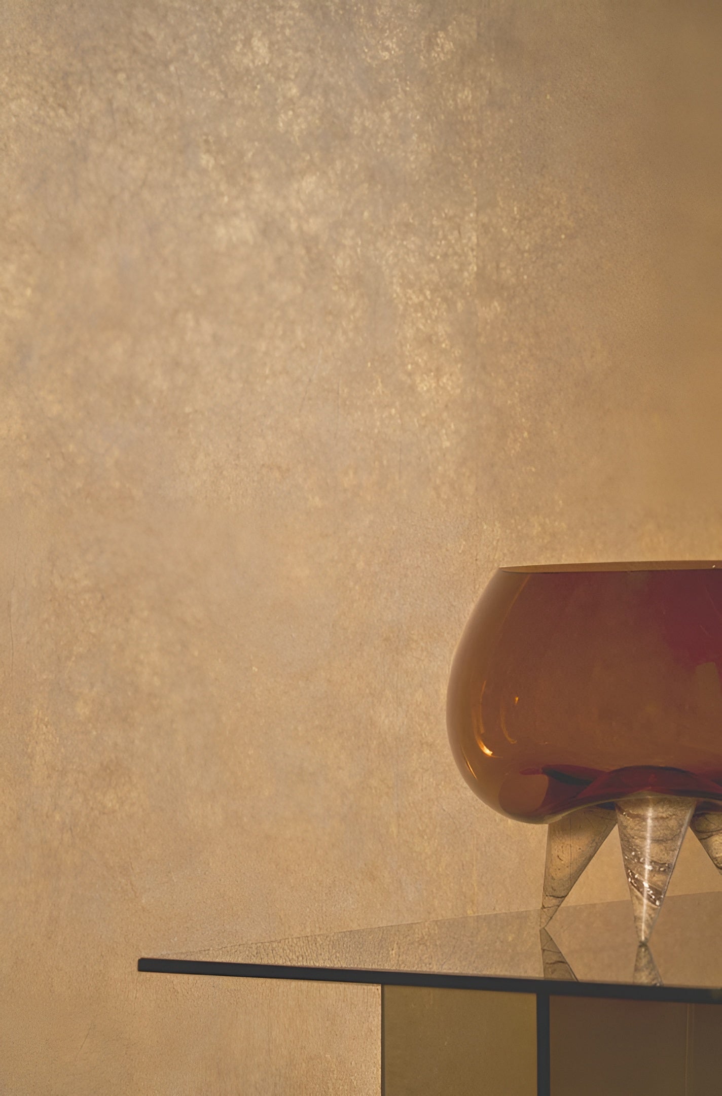 Textured metallic fabric wallpaper with pleats OXEA - DORÉ gold