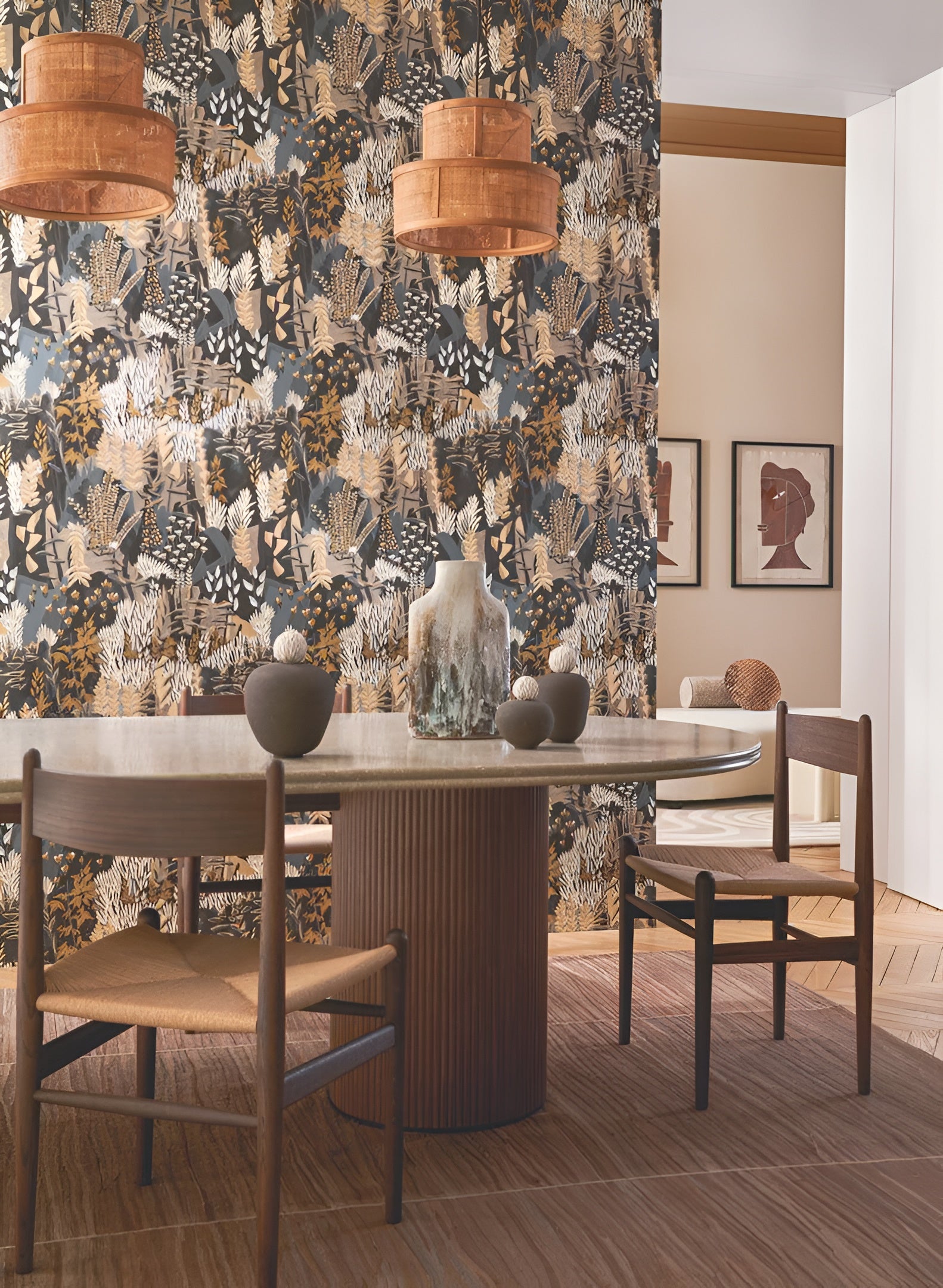 Non-woven wallpaper with a plant motif ERICA - ANTHRACITE/SABLE warm anthracite