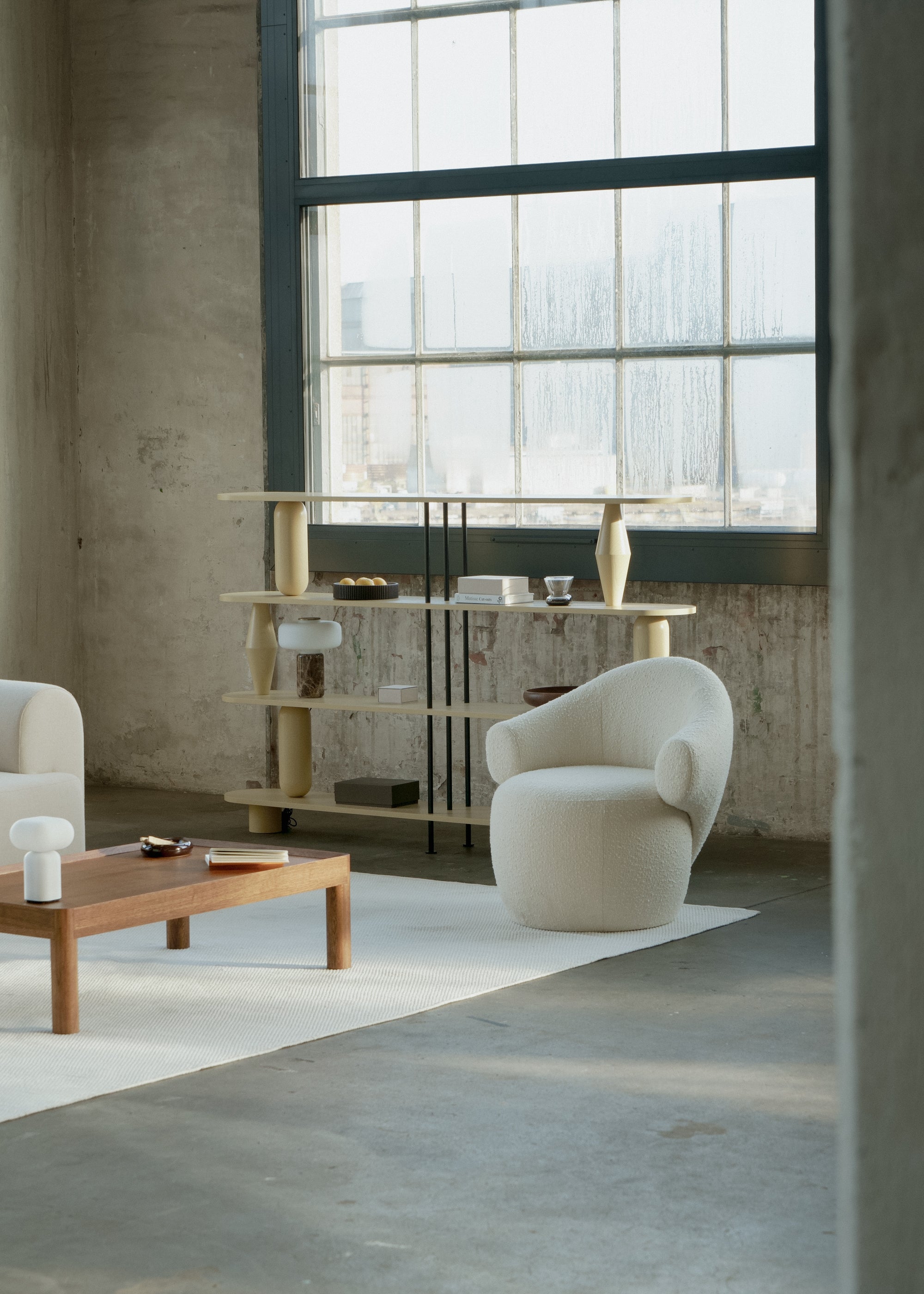 Sessel CONVA in rostfarbener Boucle