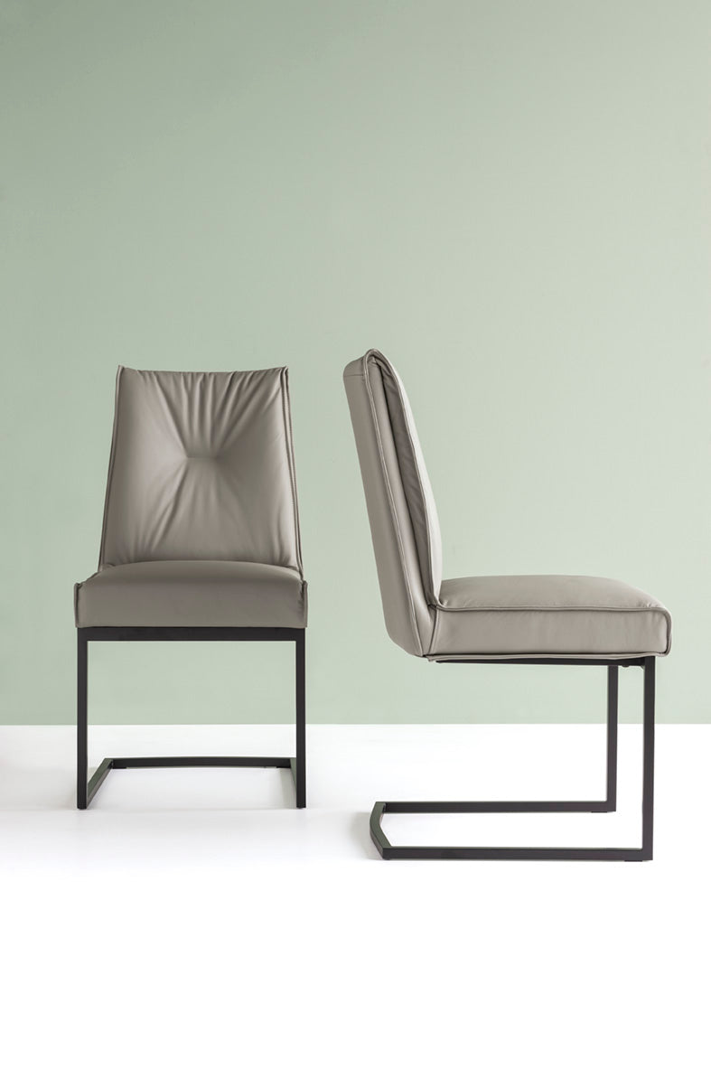 Chair ROMY brown seat with black base