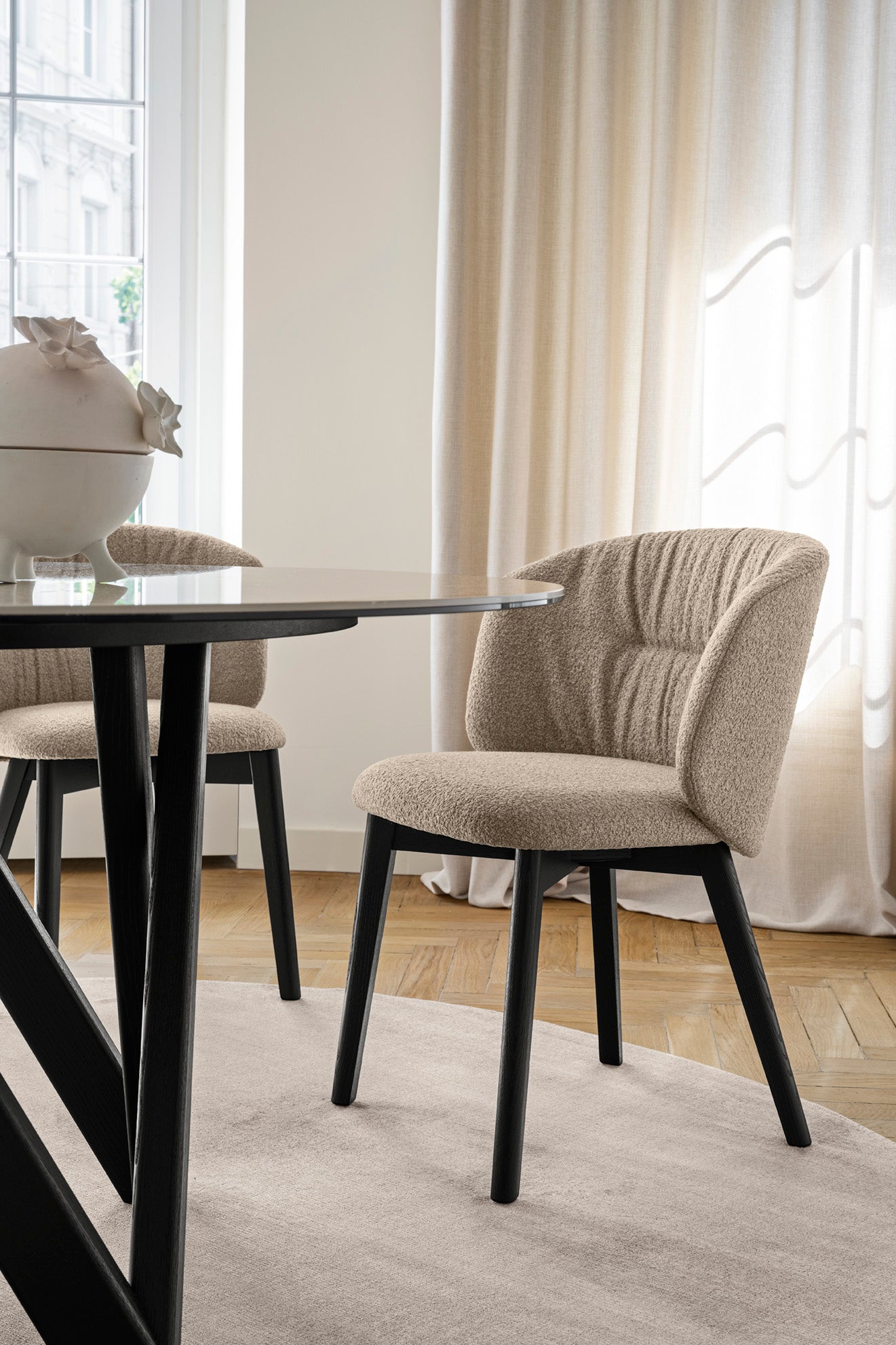 SWEEL upholstered chair with walnut base