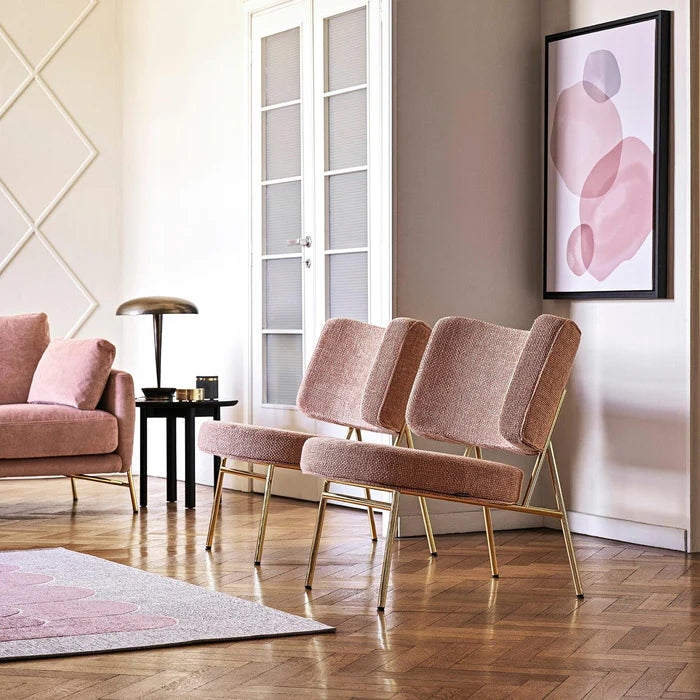 Fotel COCO tapicerowany z czarną podstawą