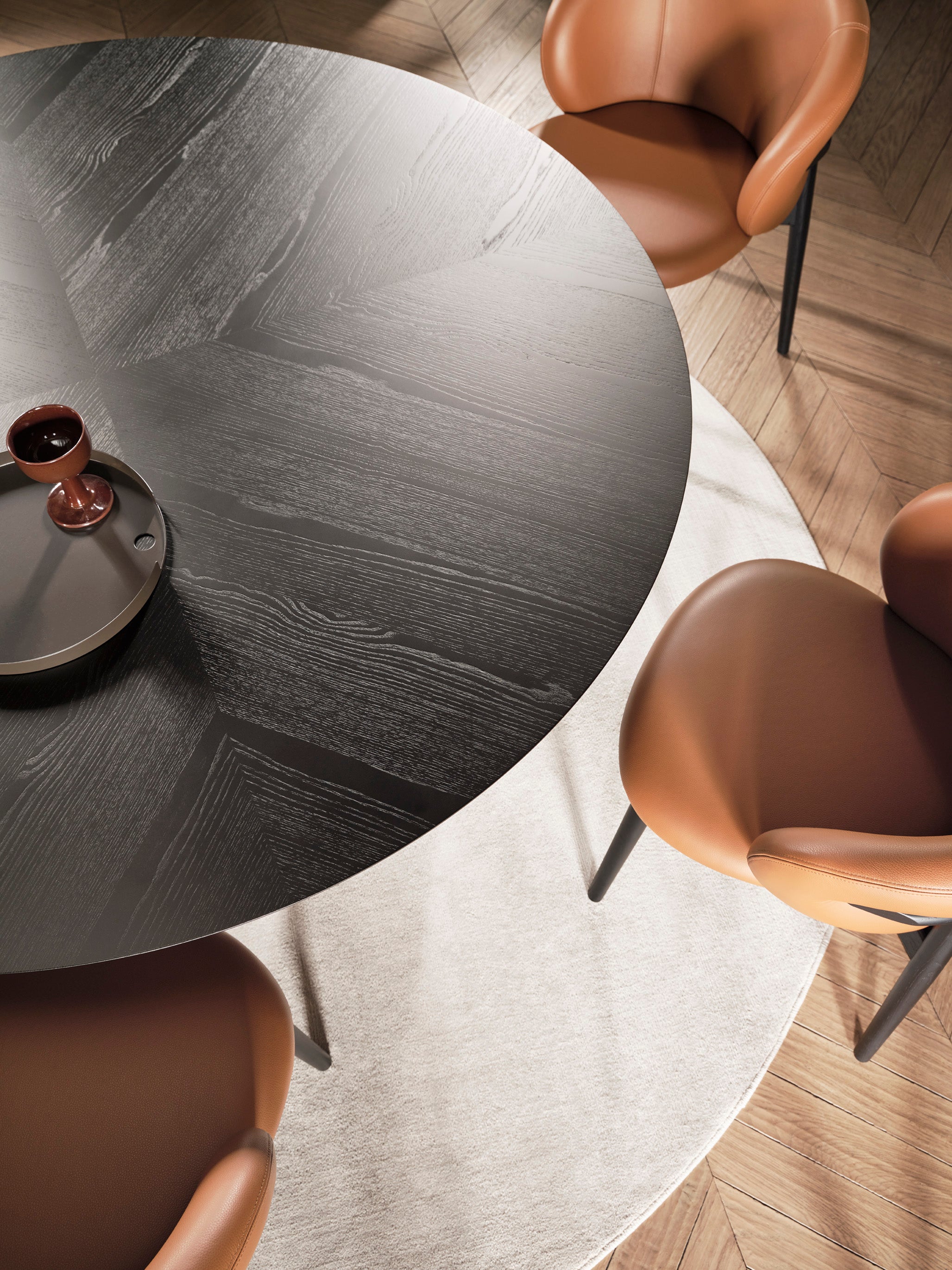 Runder Tisch SANDY mit schwarzer Tischplatte und schwarzem Gestell