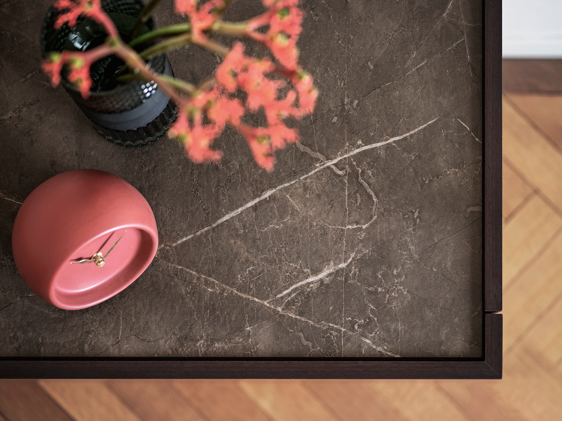 Komoda HORIZON ciemne drewno z brązowym blatem