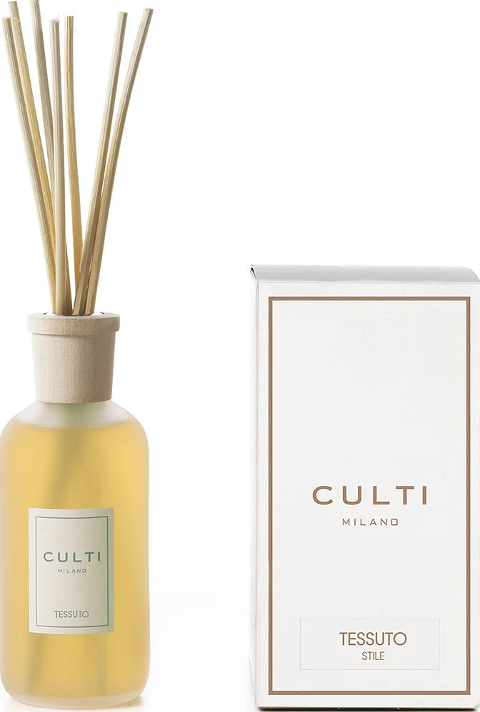 Duftdiffusor STILE - TESSUTO mit Noten von schwarzen Johannisblättern, Baumwollblüten, Jasmin und weißem Moschus.
