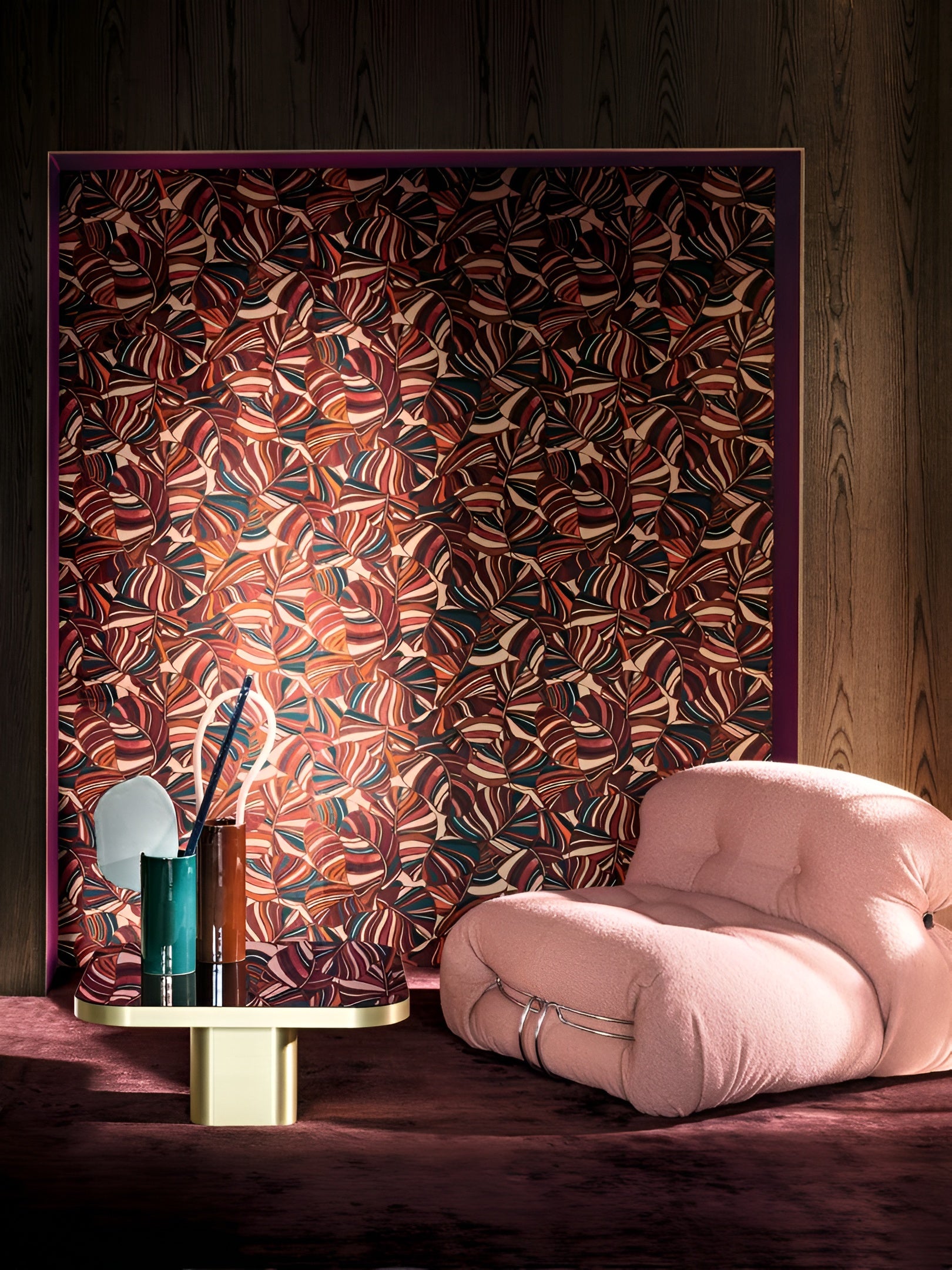 Textile wallpaper with a tropical leaf pattern PACHIRA - PURPLE red