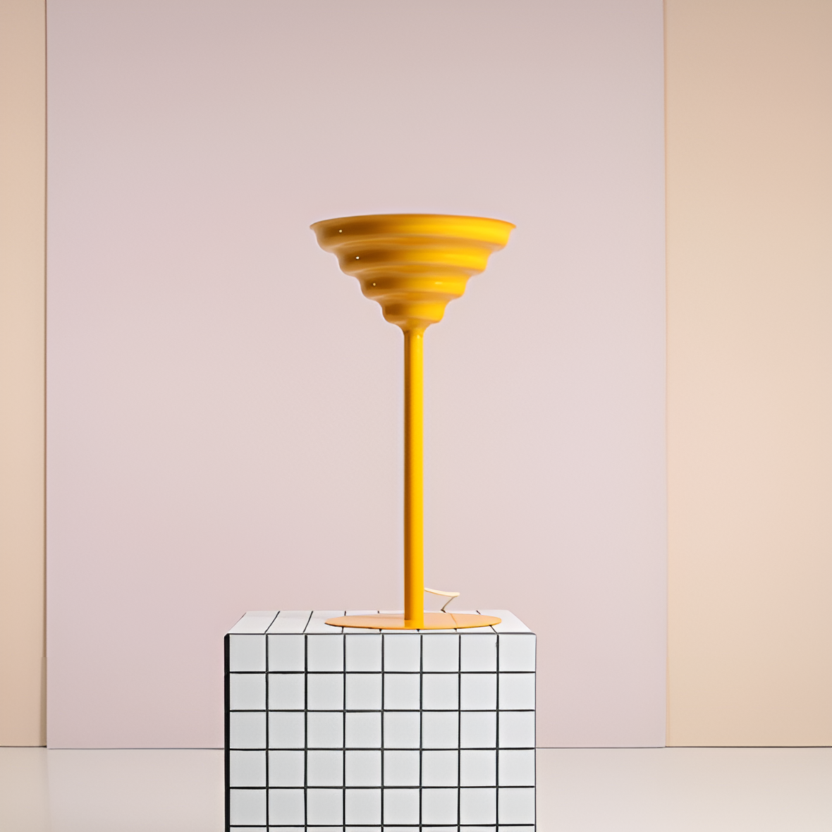 Yellow wave floor lamp