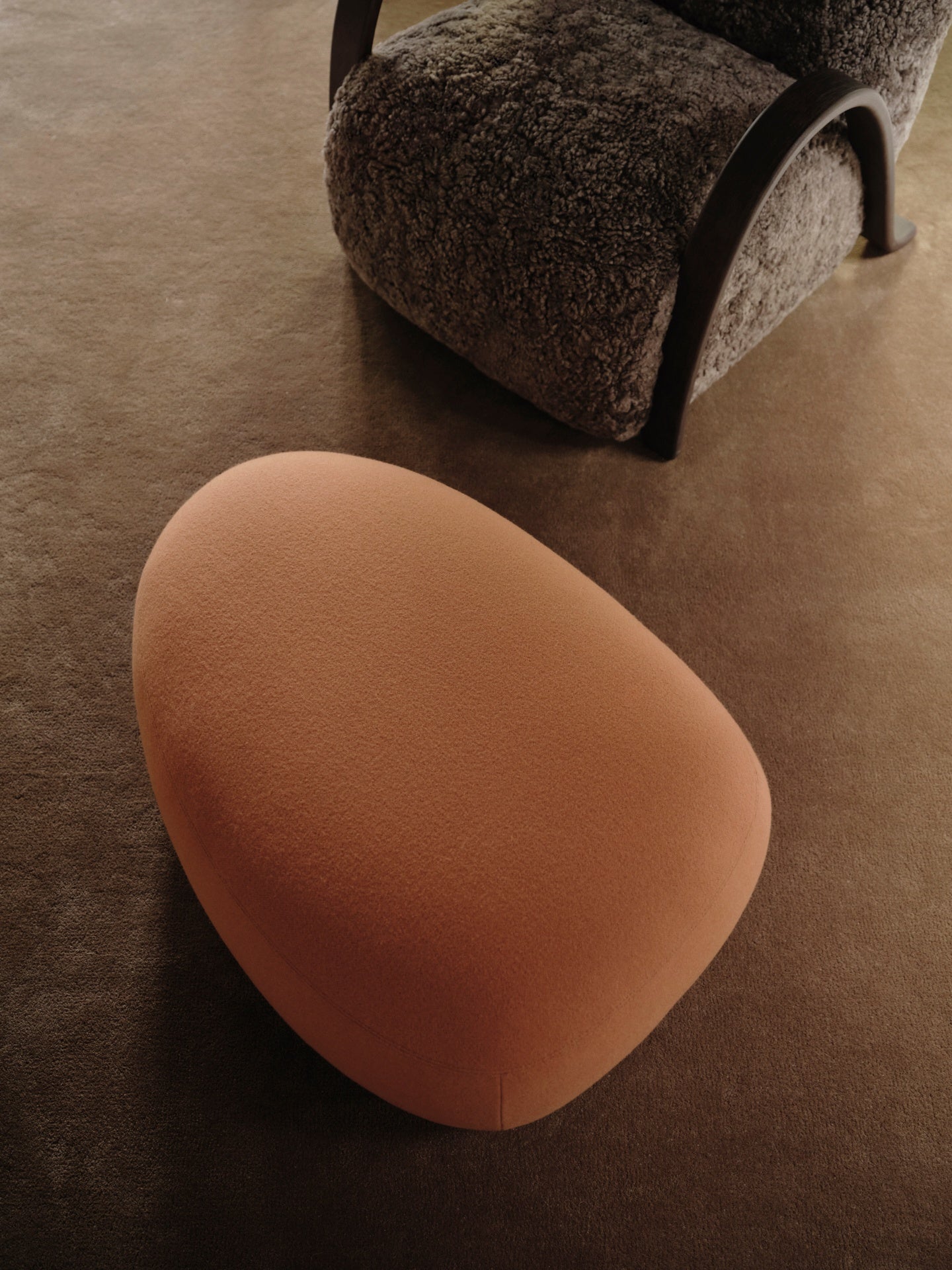 Puf RICO LOUNGER Bouclé złamana biel