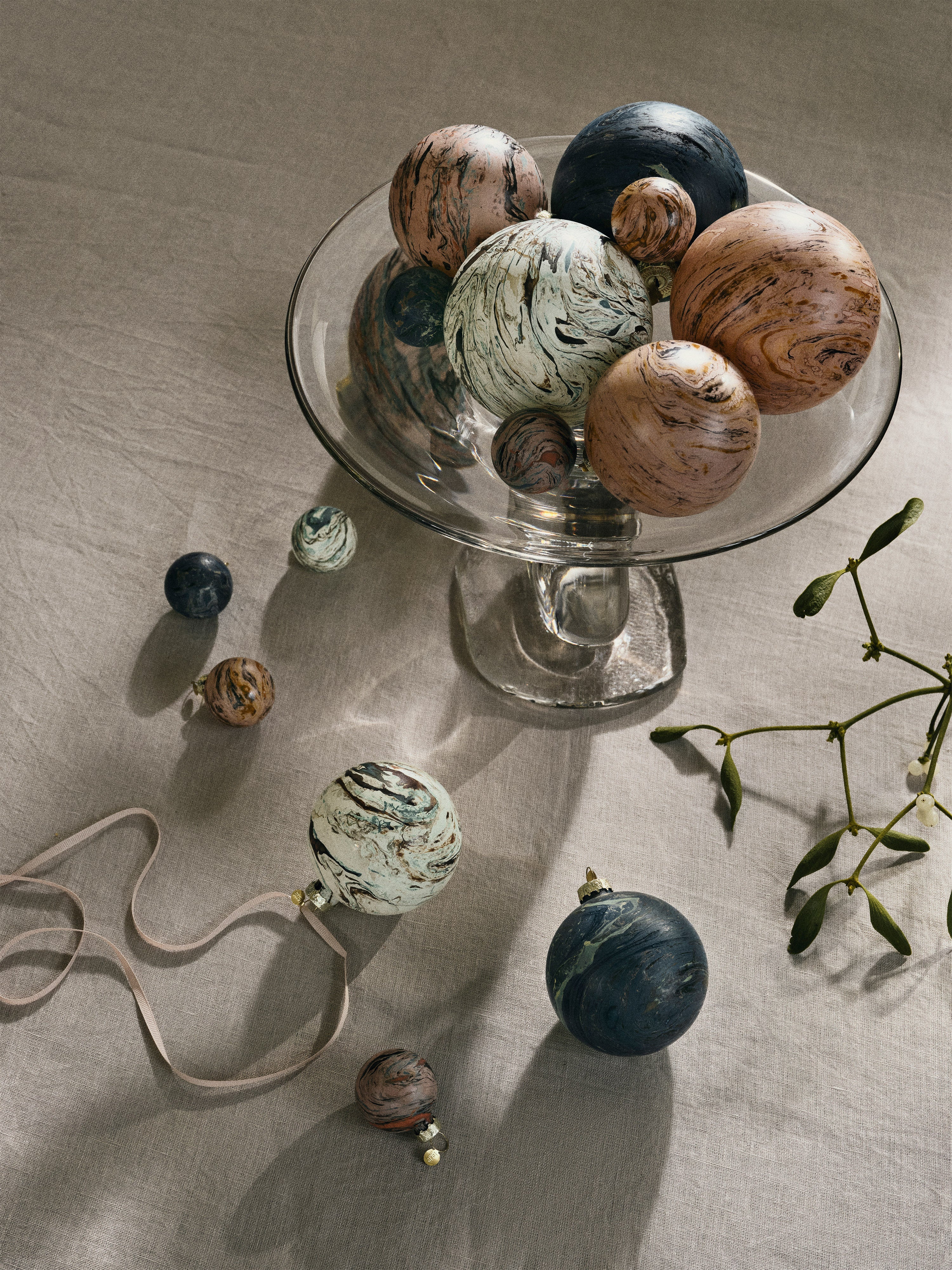 MARBLE colored bauble set