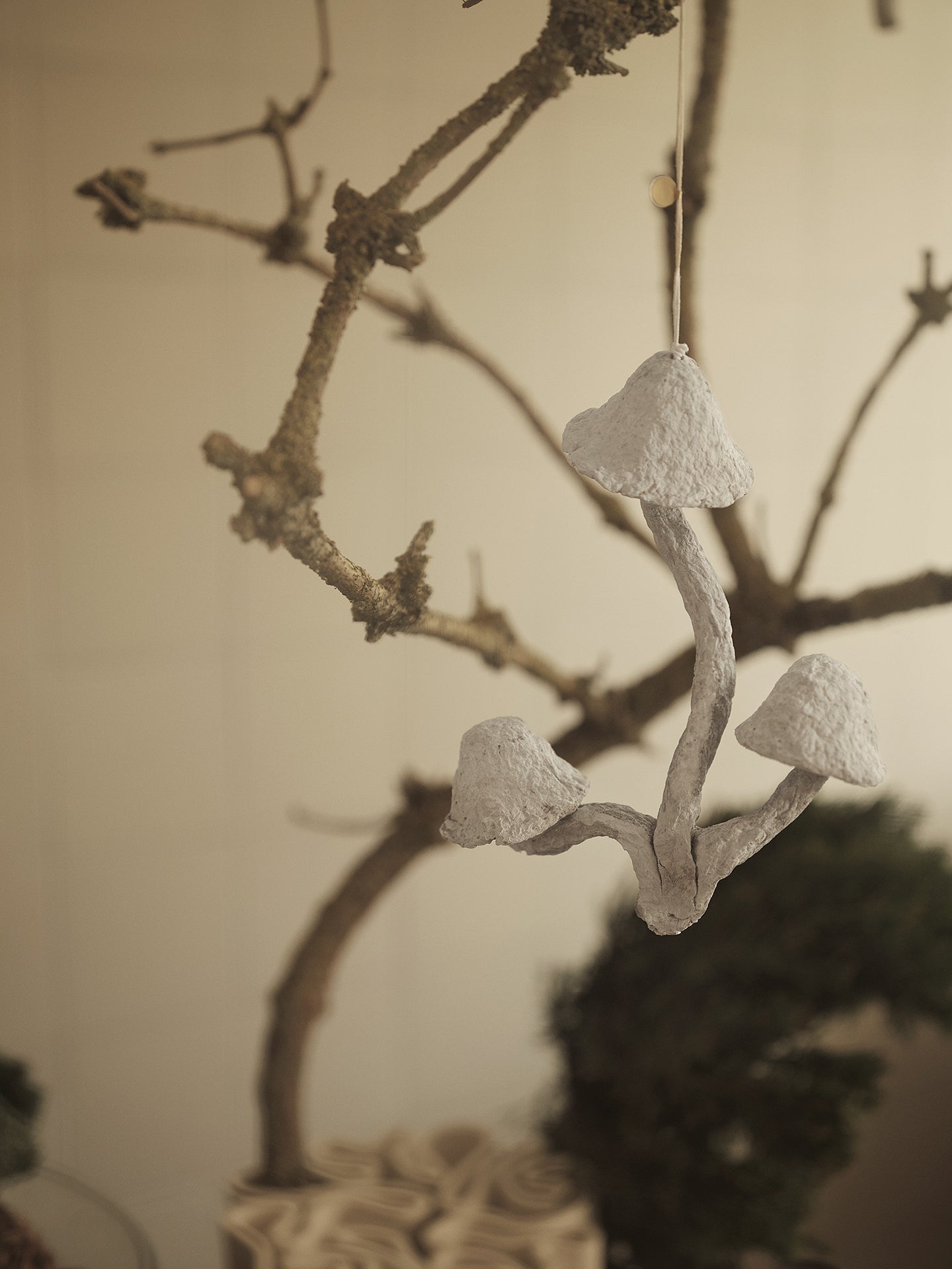MUSHROOM Christmas Tree Decoration Broken White