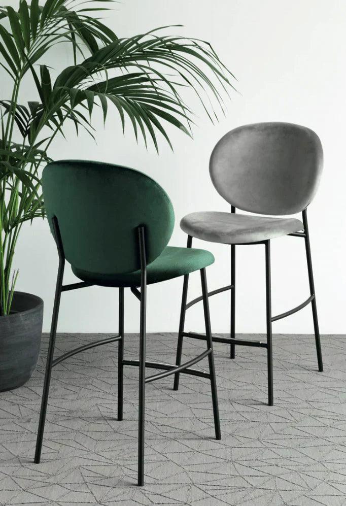 Hoker aksamitny INÈS jasnoróżowy z motywem roślinnym Calligaris Eye on Design