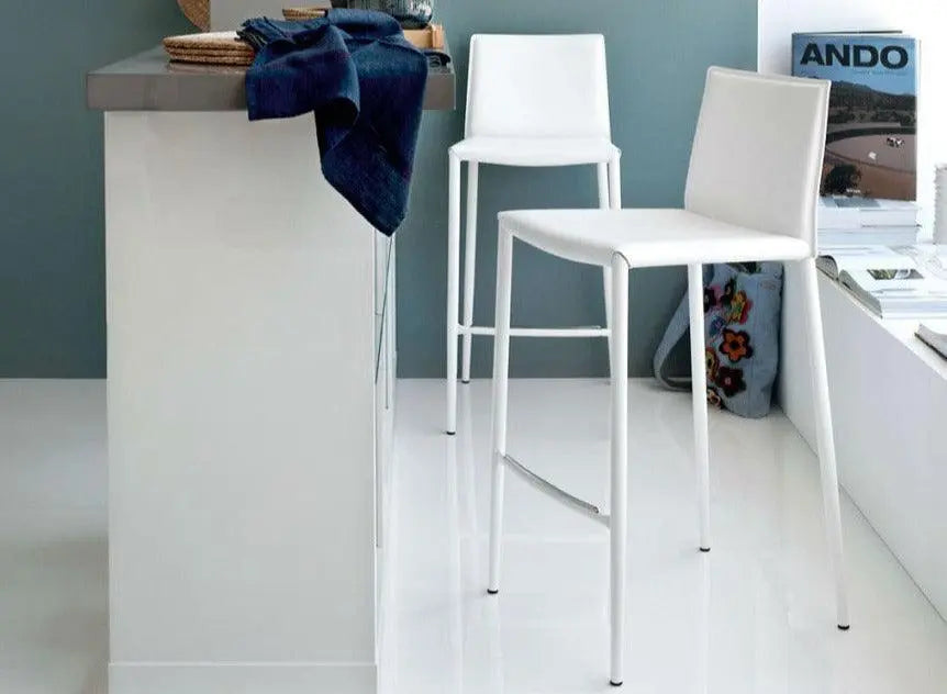 Krzesło barowe AIDA taupe Calligaris Eye on Design