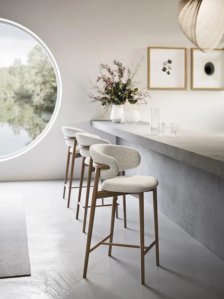 Krzesło barowe OLEANDRO boucle jasnobrązowy z drewnianą podstawą Calligaris Eye on Design