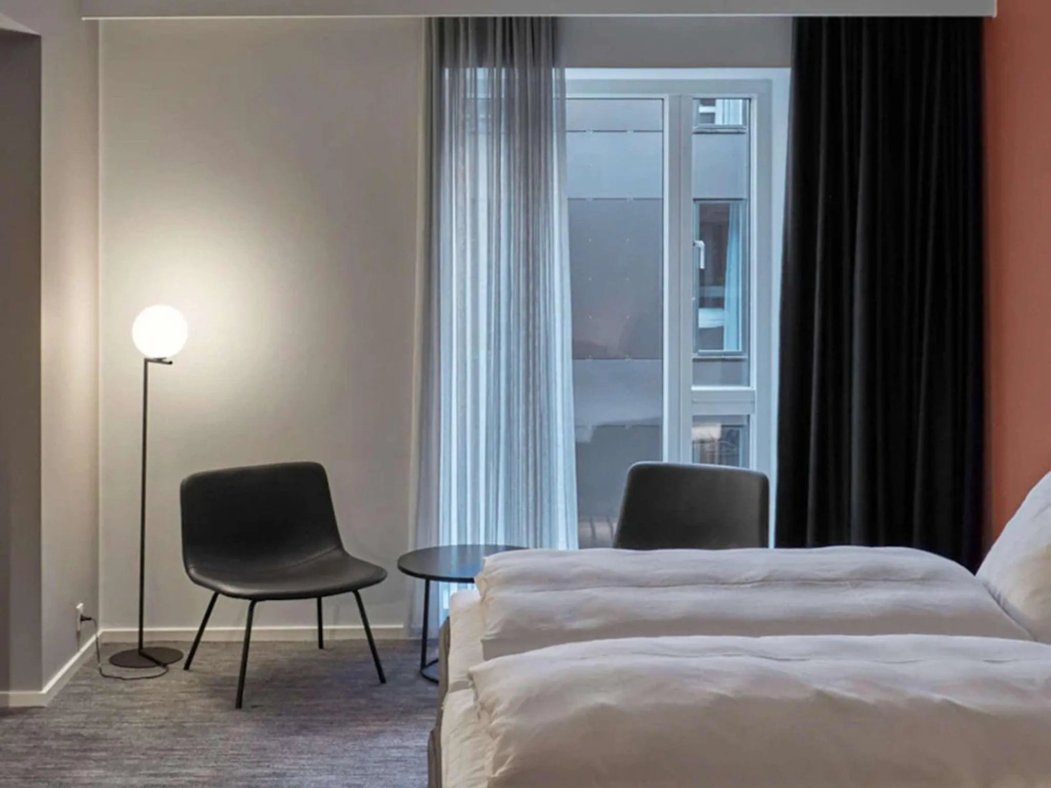 Lampa podłogowa IC LIGHTS czarny – Flos