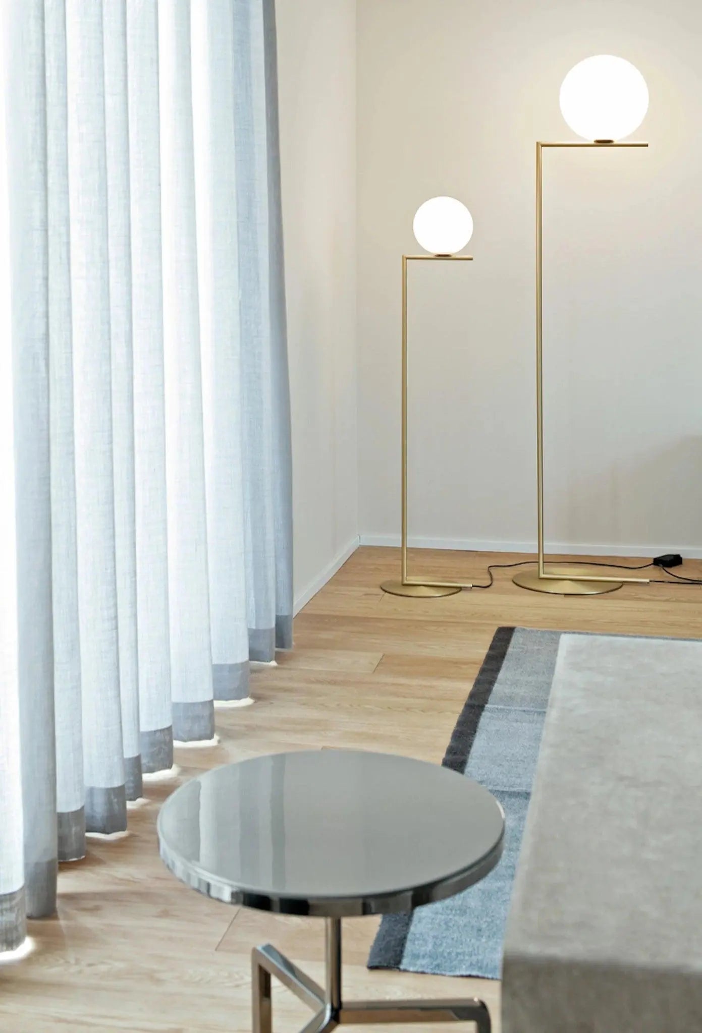 Lampa podłogowa IC LIGHTS mosiężny – mosiądz