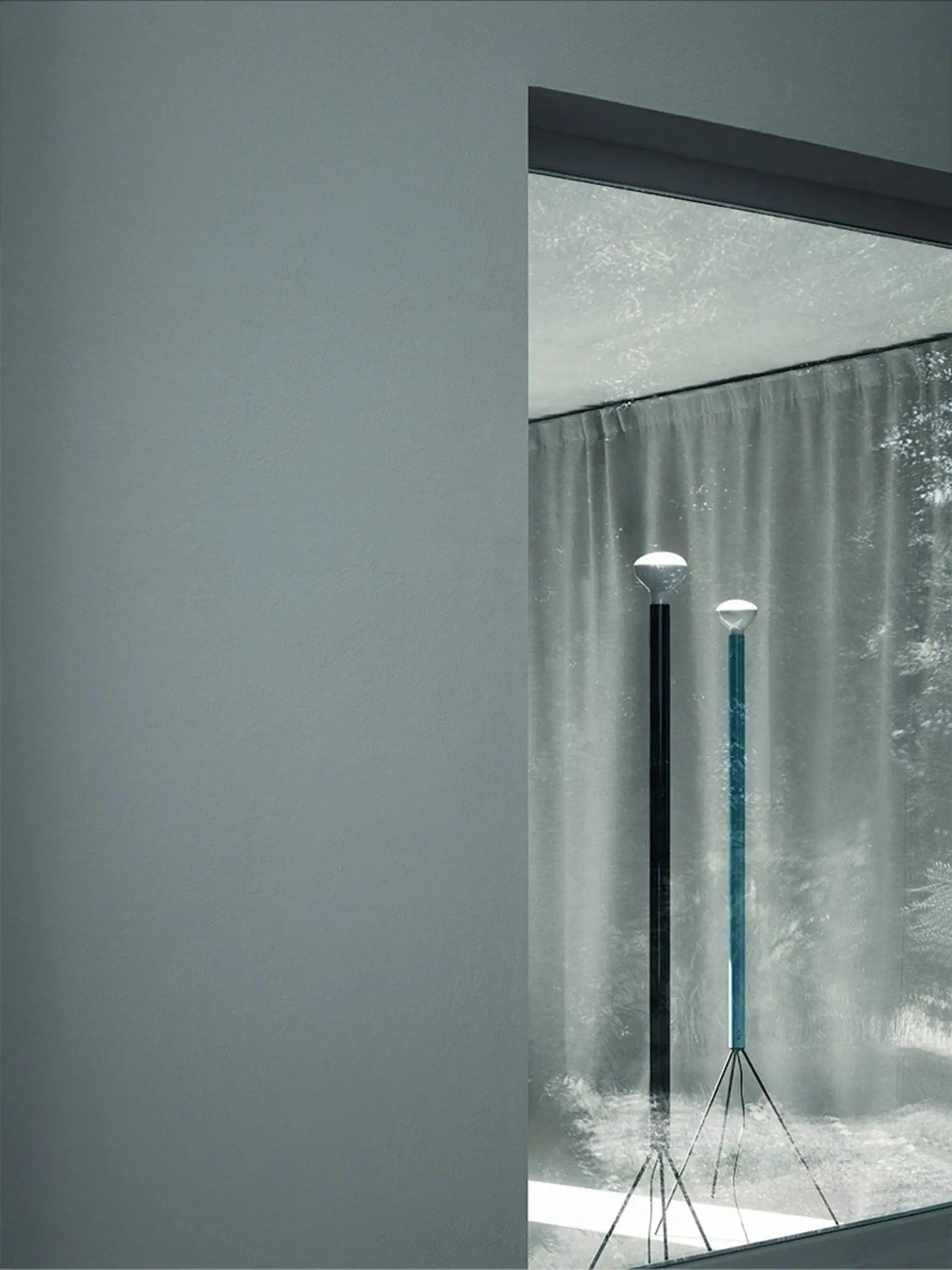 Lampa podłogowa LUMINATOR niebieski – Flos