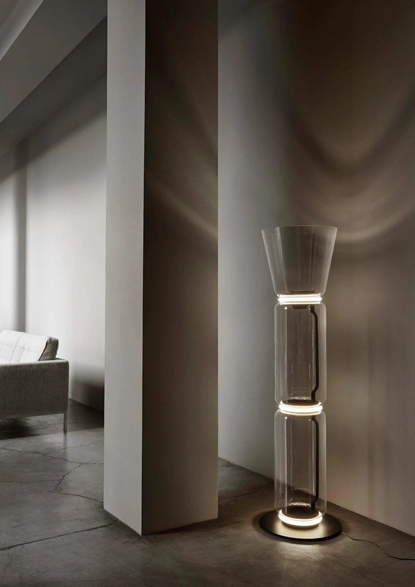 Lampa podłogowa NOCTAMBULE CONE szkło – Flos