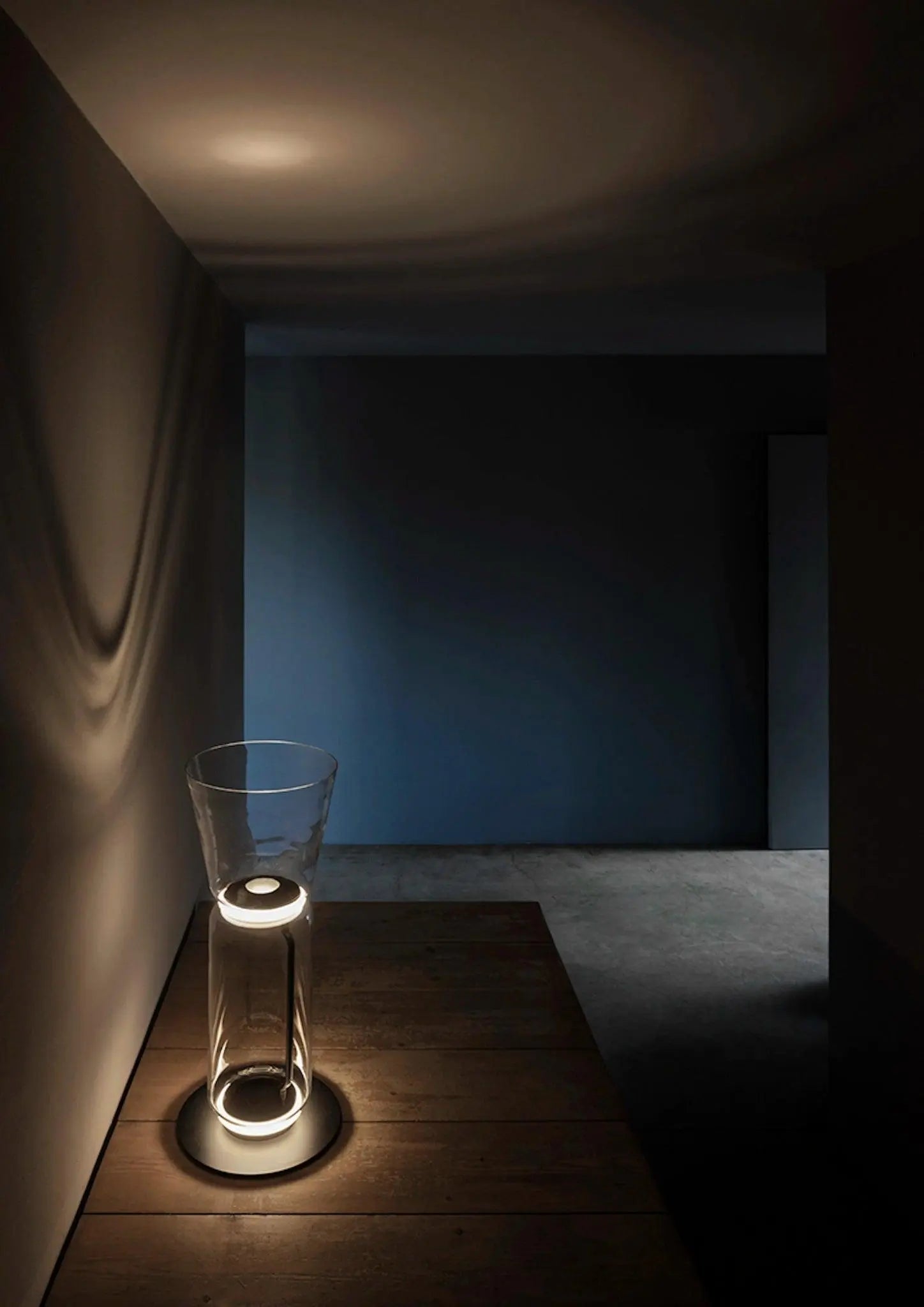 Lampa podłogowa NOCTAMBULE CONE szkło – Flos