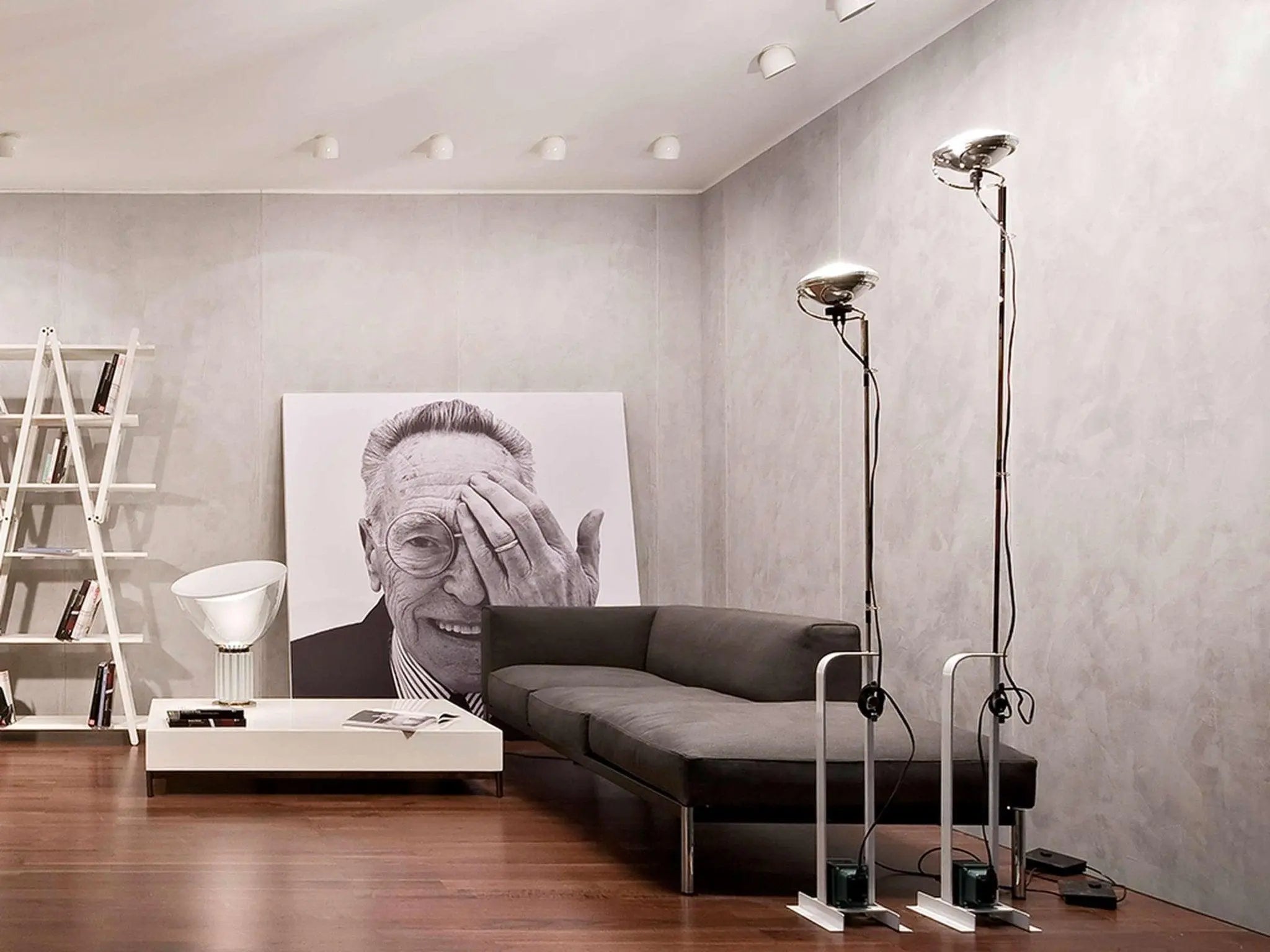 Lampa podłogowa TOIO biały – Flos