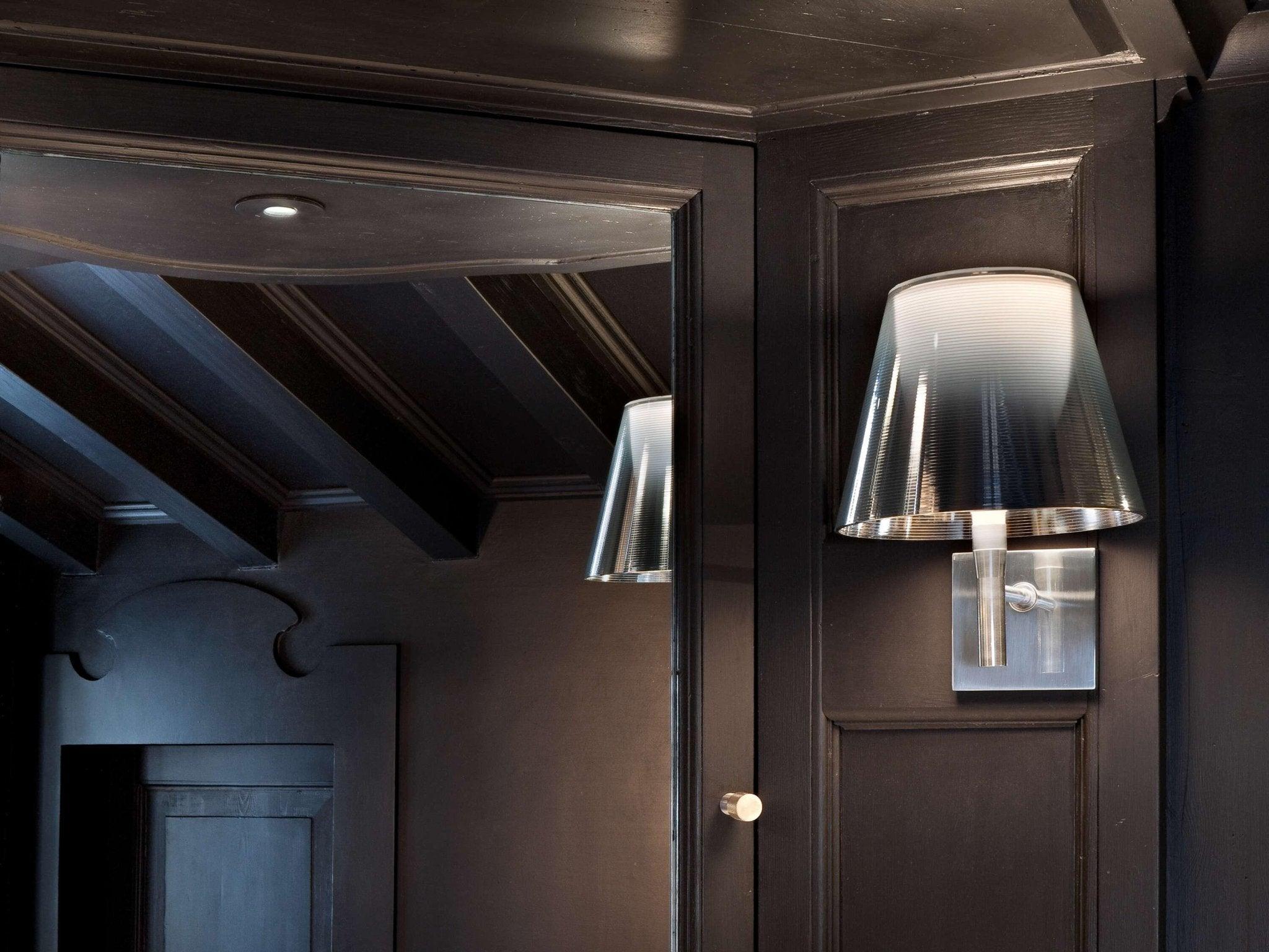 Lampa ścienna KTRIBE czarny – styl nowoczesny