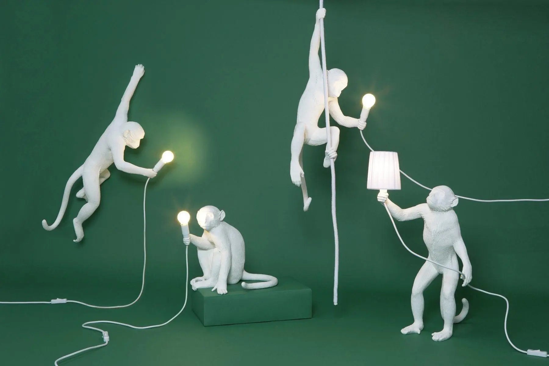 Lampa ścienna MONKEY HANGING - RIGHT biały, marka Seletti