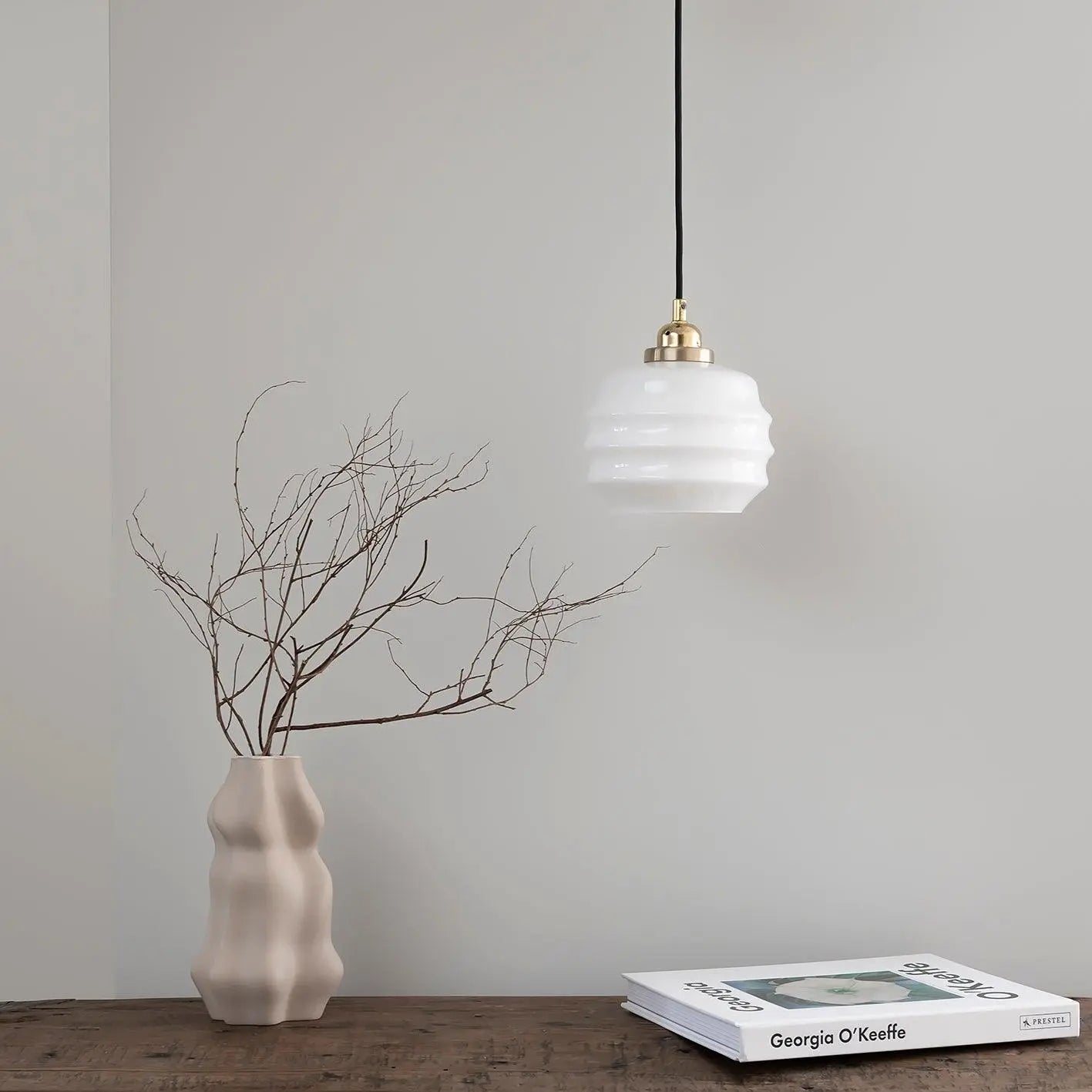 Lampa wisząca MAŁY UL mosiężny, marka Embassy Interiors