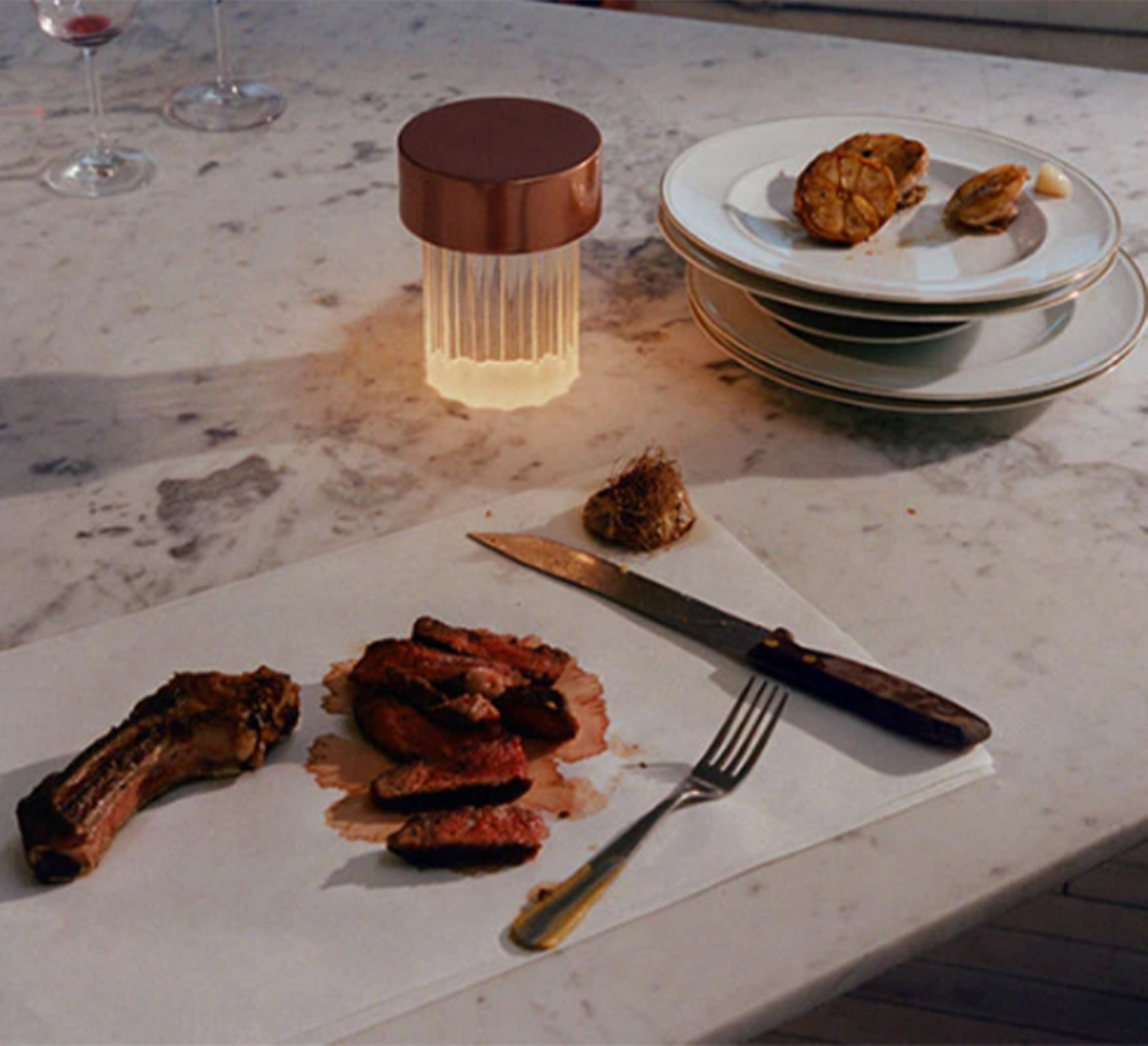 Lampa przenośna LAST ORDER FLUTED miedziany