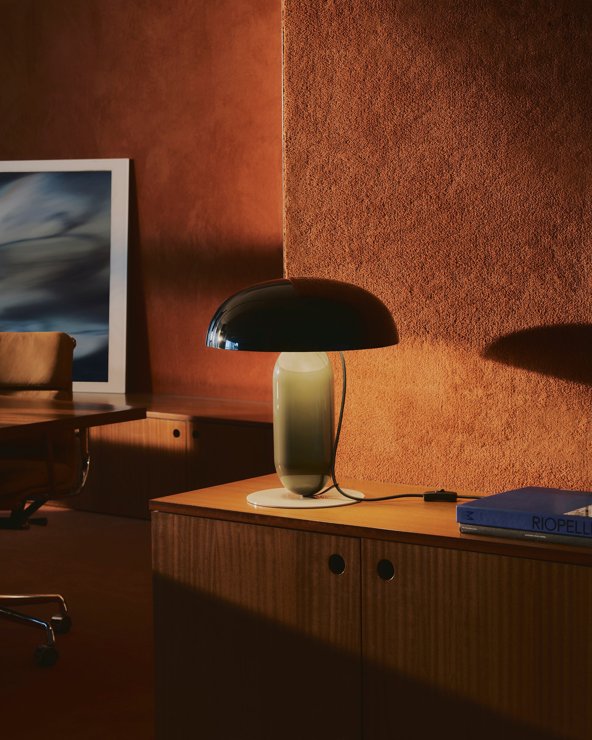 Tischlampe GAMBOSA schwarz mit grünem Fuß