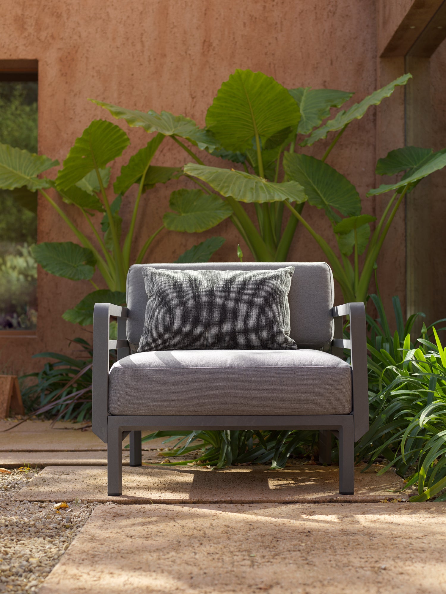 MAXIMO 5 Pearl Modular Outdoor Corner Sofa with Graphite Base